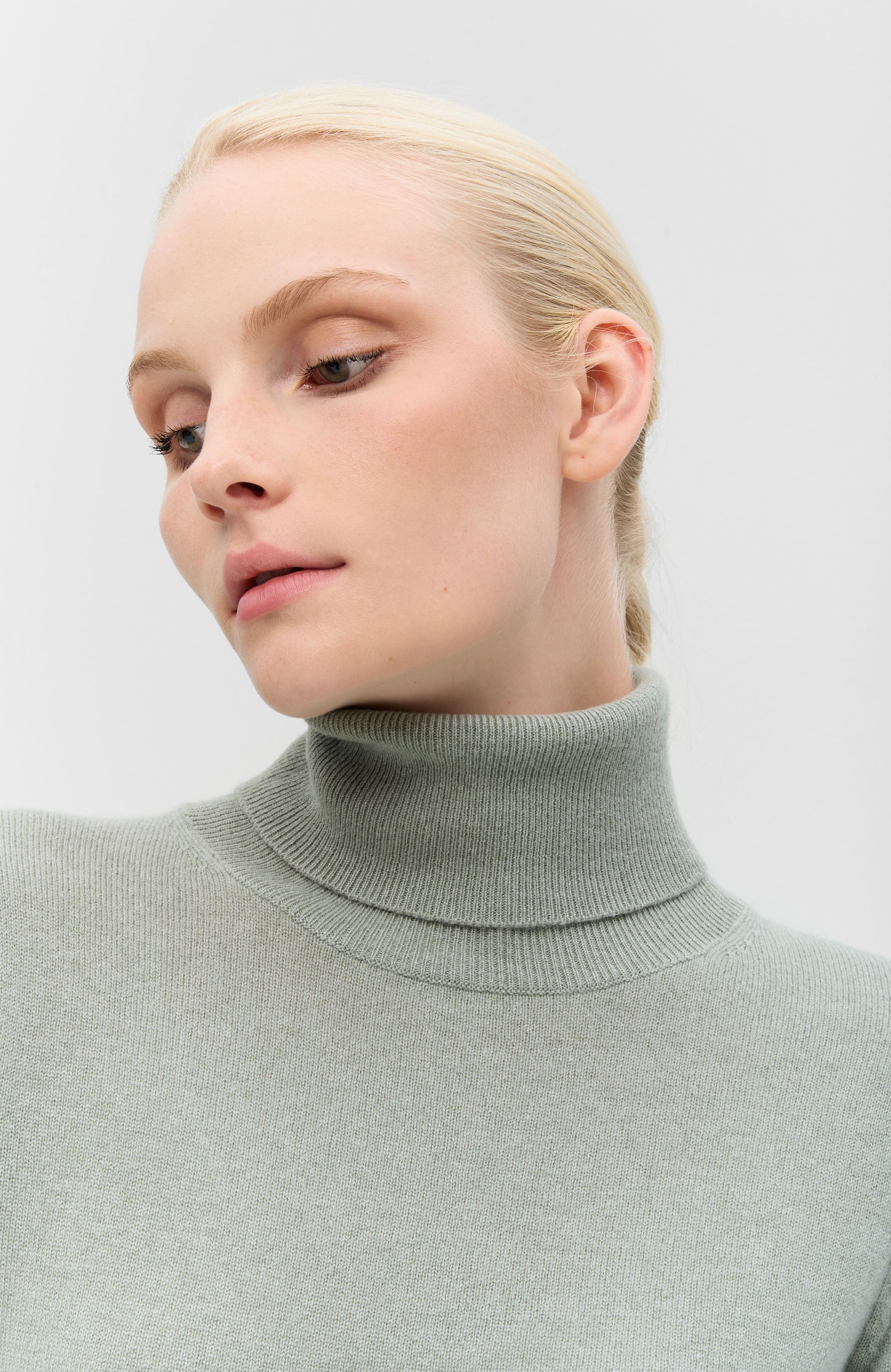 Ftc cashmere Neutral Kõrge kaelusega kašmiirist pullover image 5