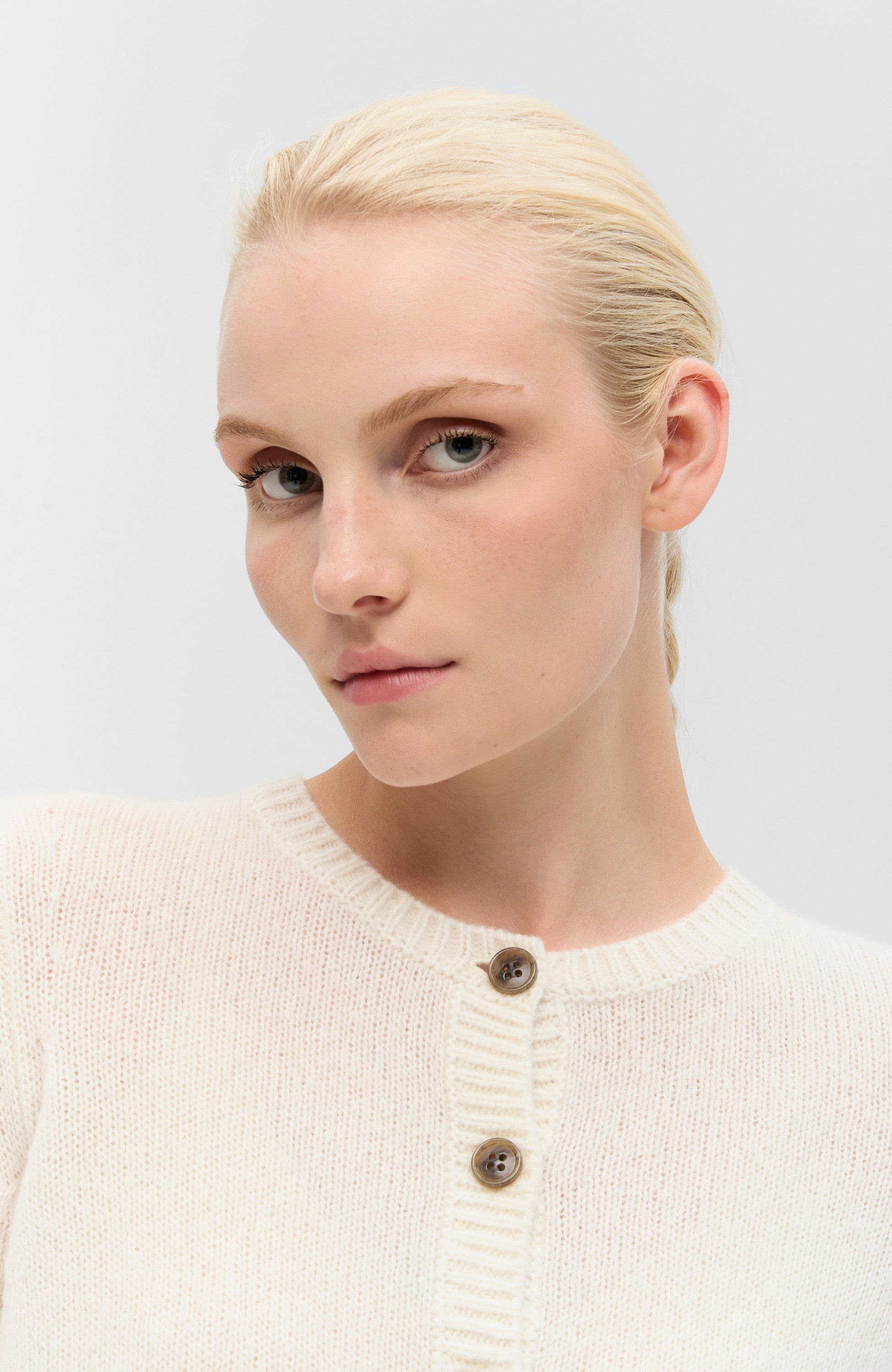 Lisa yang Neutral Cashmere cardigan felicia image 5