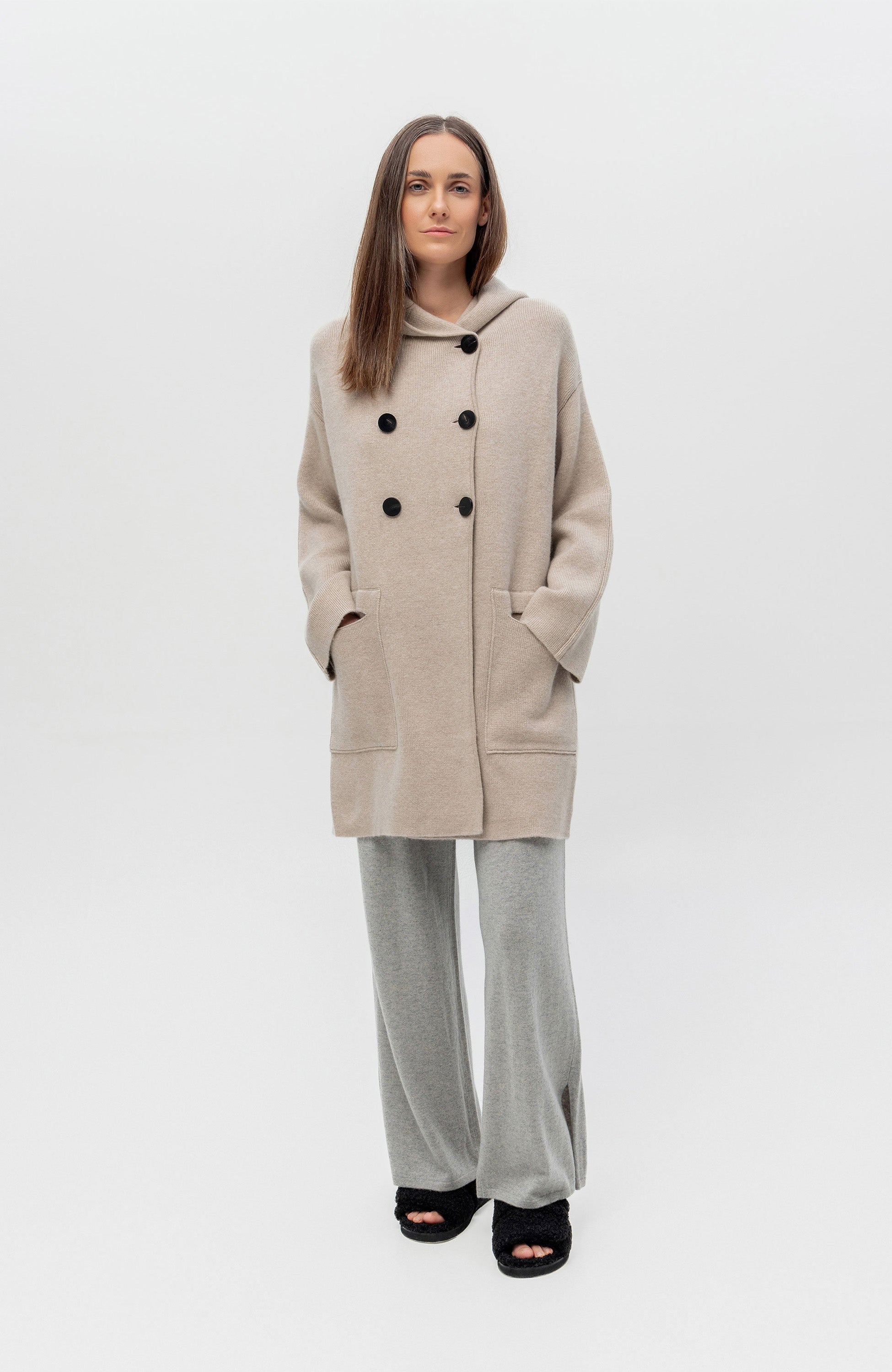 Lisa yang Neutral Kašmiirist mantel fabrizia image 8