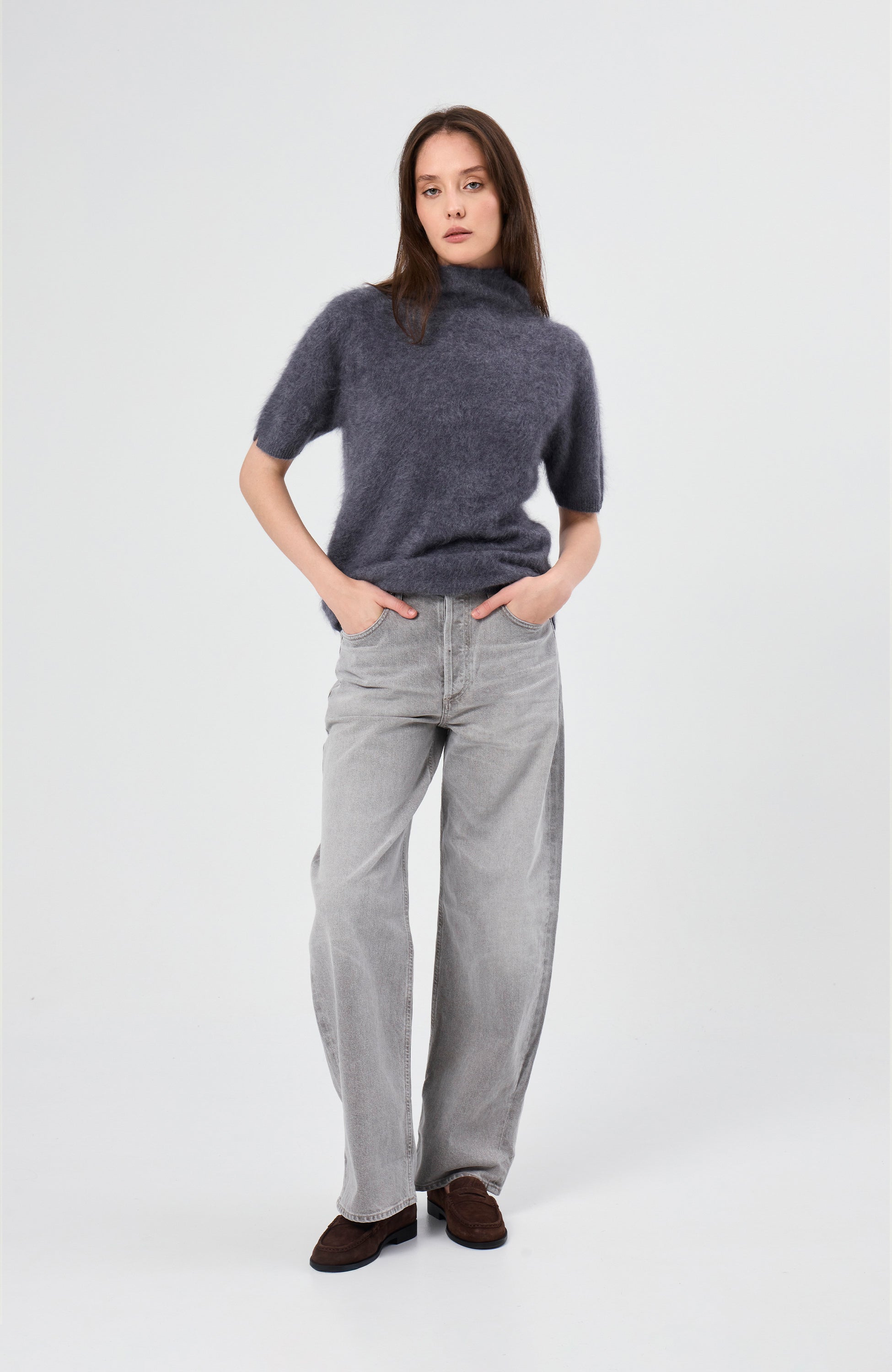 Lisa yang Grey T-shirt madelene image 5