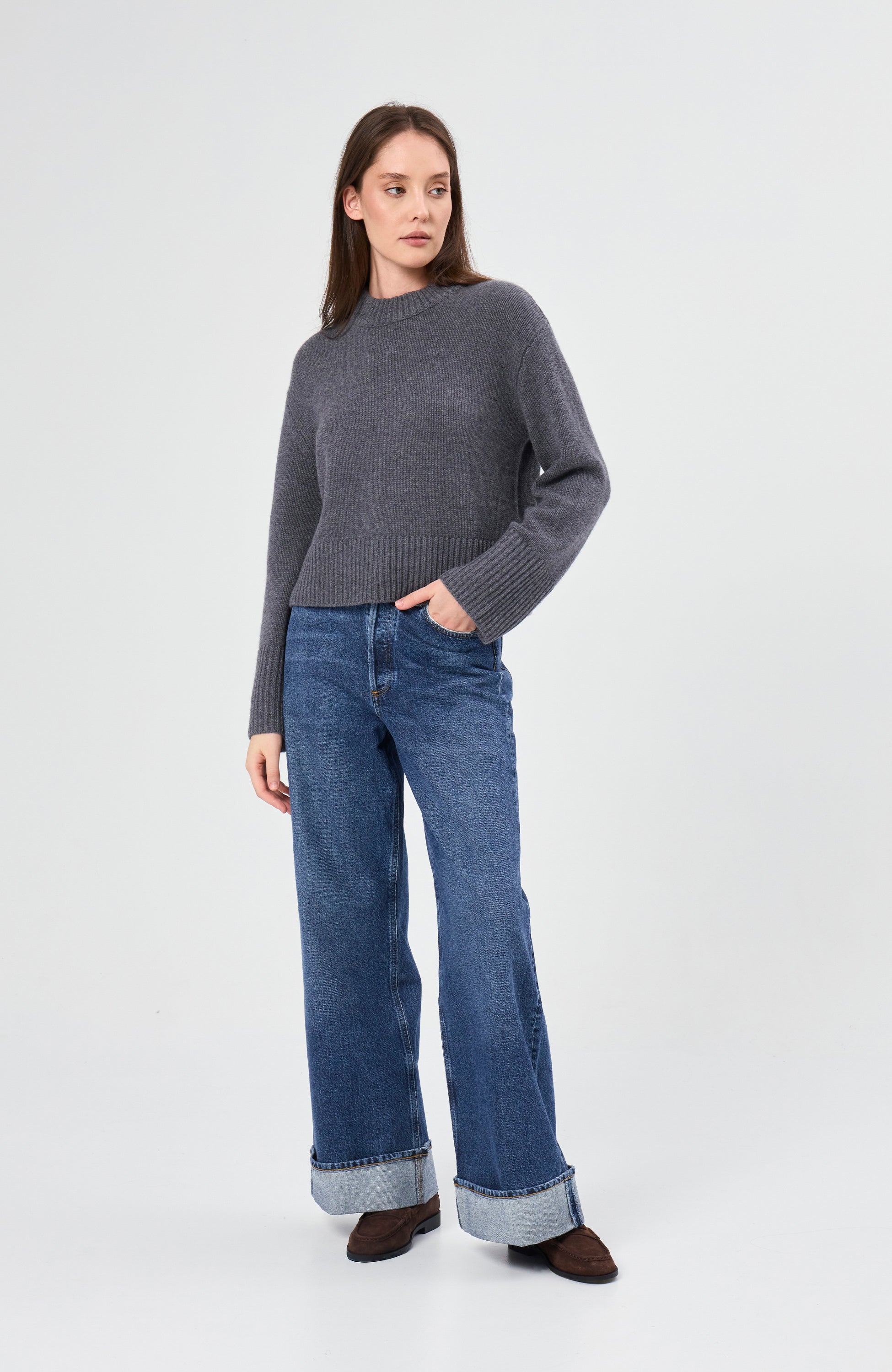 Lisa yang Grey Sweter z kaszmiru sony image 6