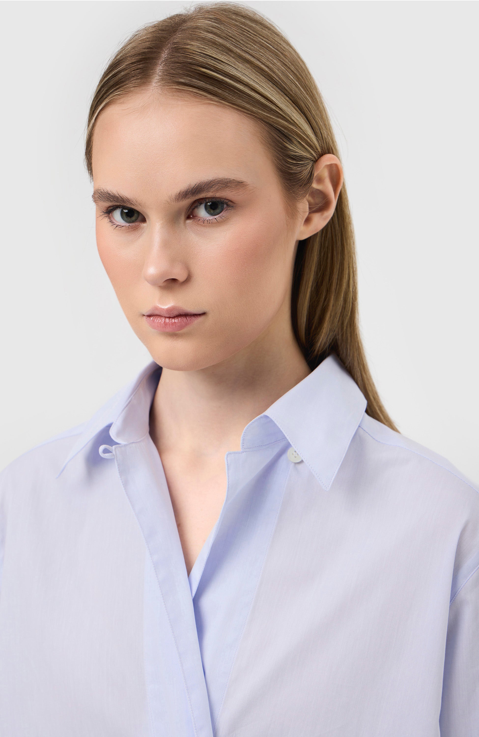 House of dagmar Blue Cropped shirt image 5
