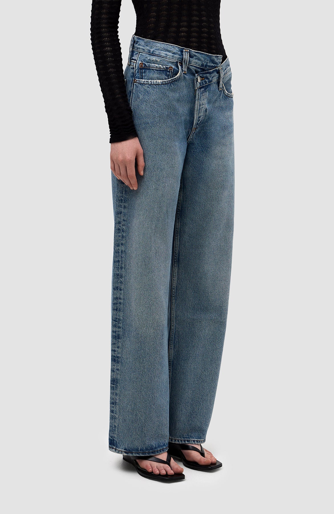 Agolde Blue Cris cross arc jeans image 4
