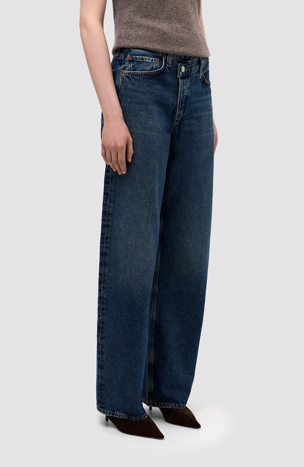 Agolde Blue Cris cross arc jeans image 4