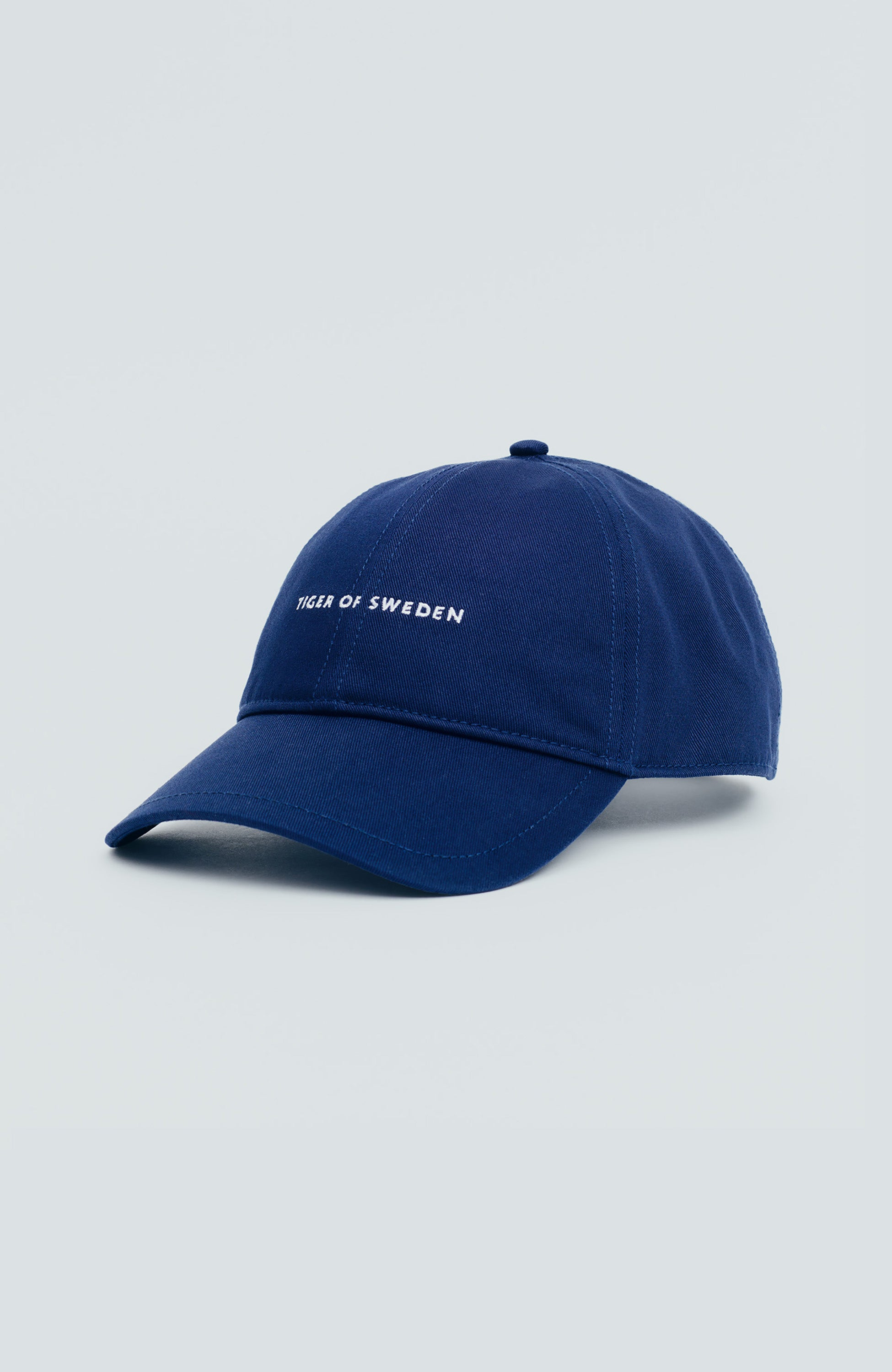 Logo-embroidered hat HENT