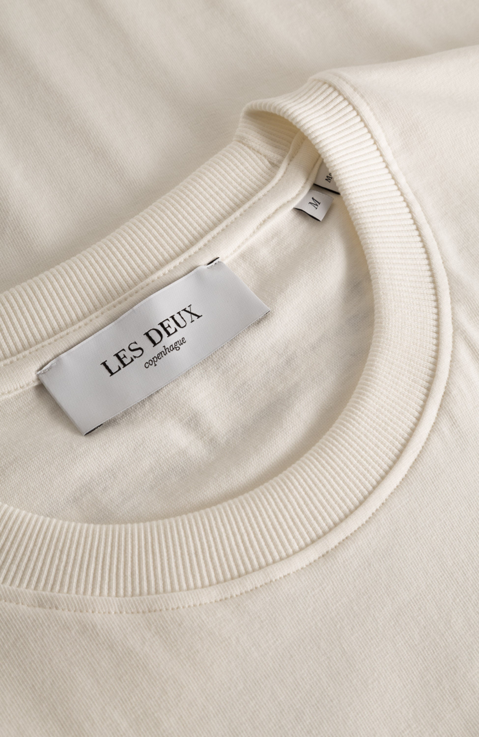 Les deux Neutral Flower-print t-shirt duality image 8
