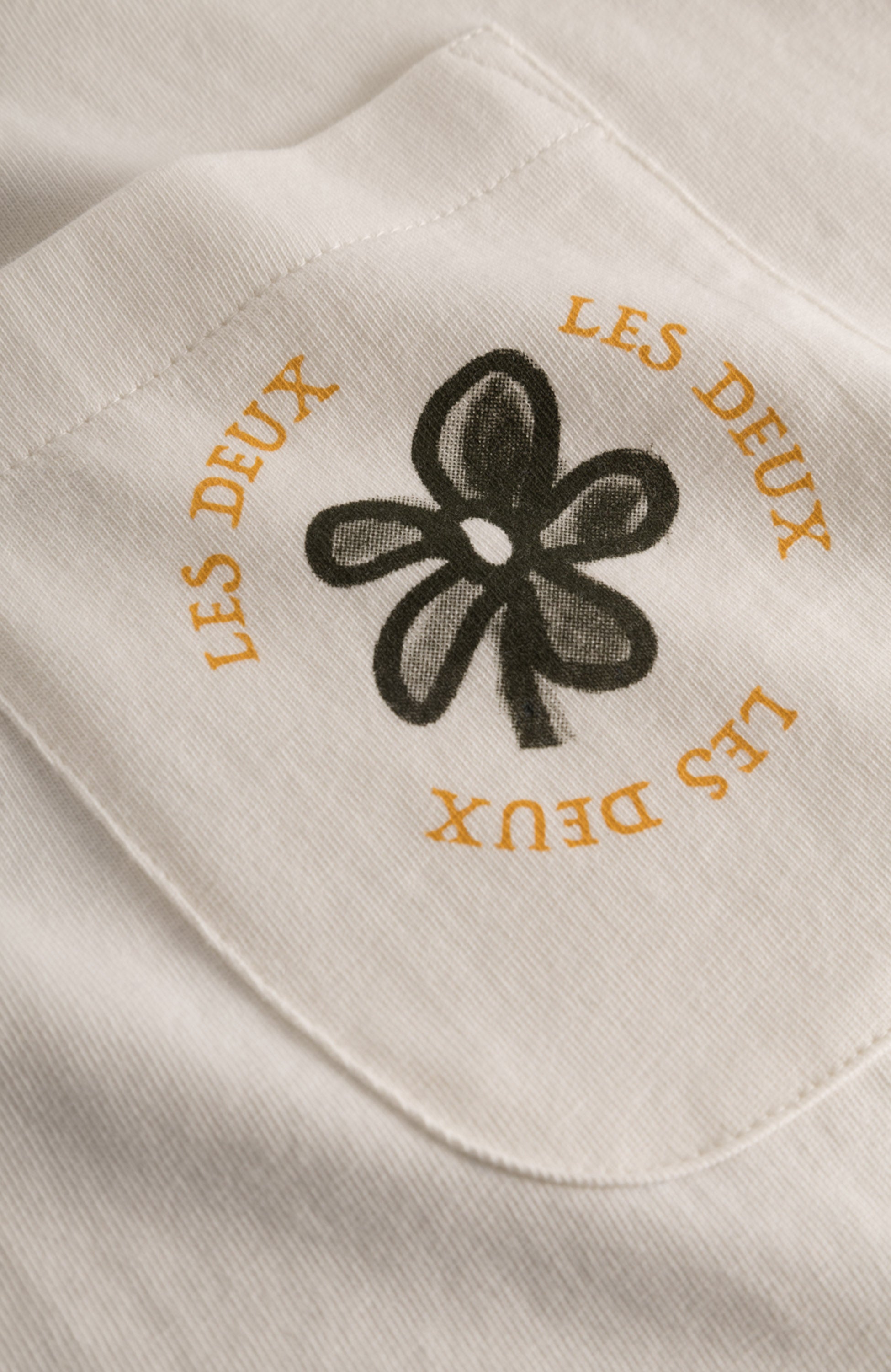 Les deux Neutral Flower-print t-shirt duality image 9