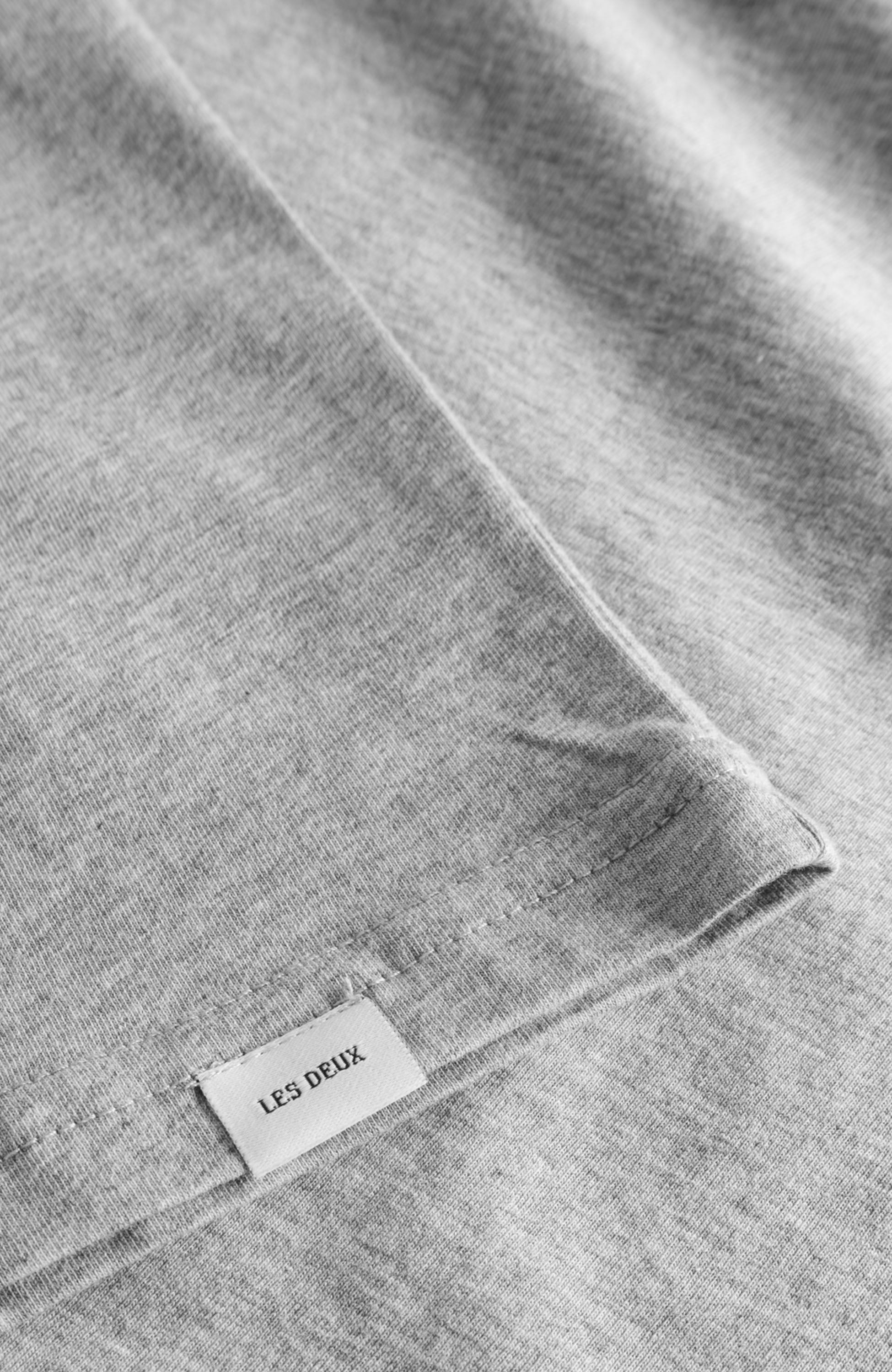 Les deux Grey Embroidered cotton t-shirt camden image 8