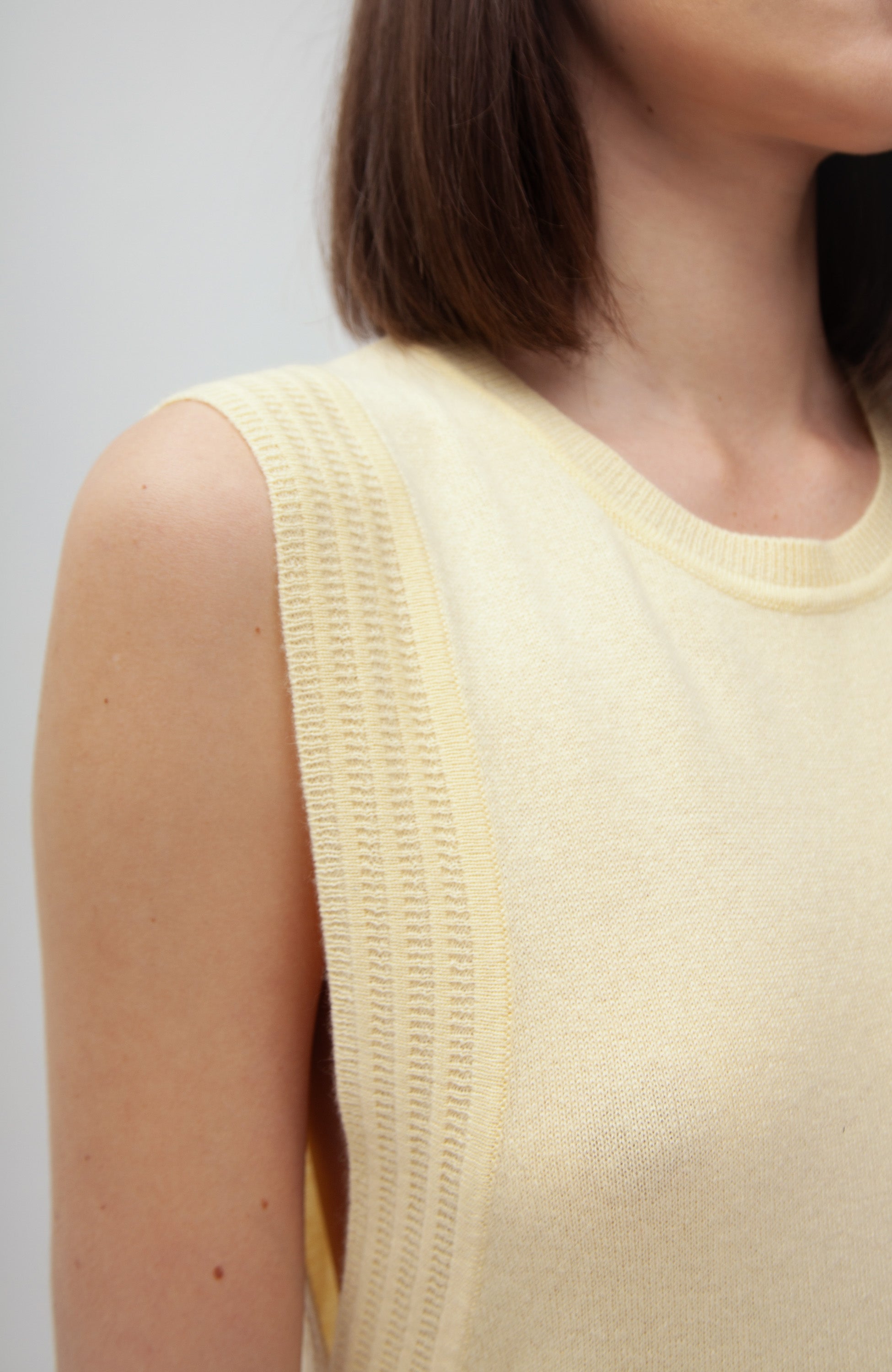 Lisa yang Yellow Side-slit maxi dress susanna image 8