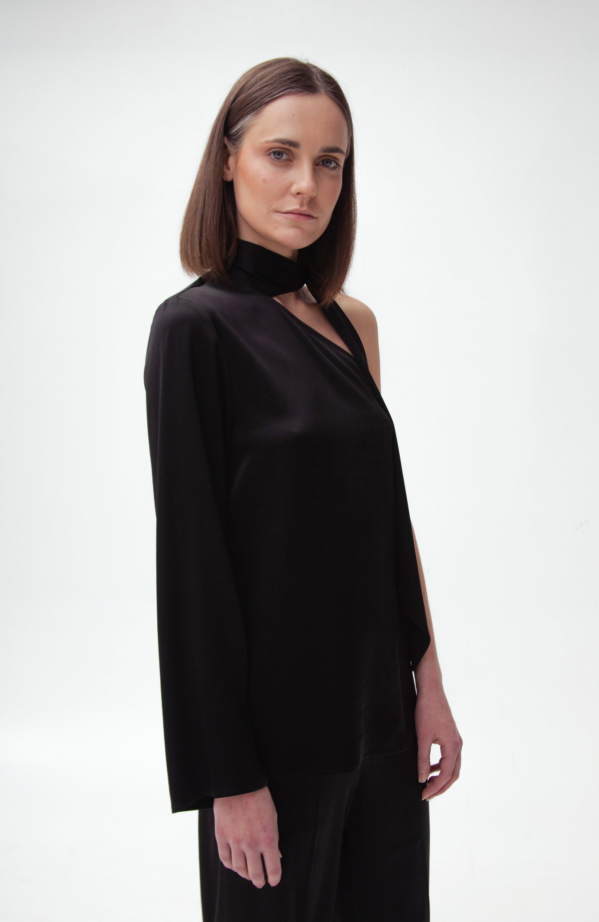 One-shoulder blouse LUCIL