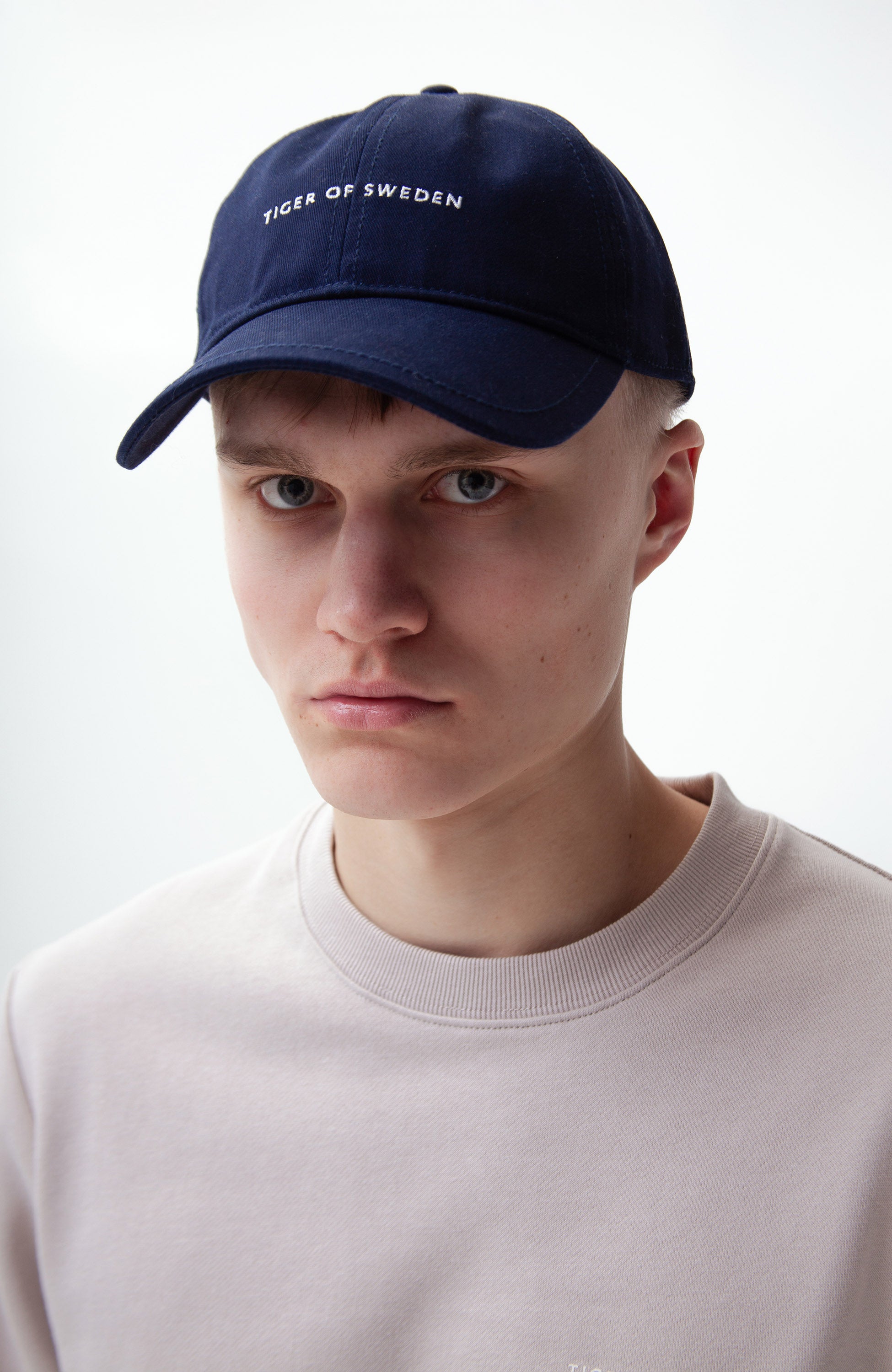 Tiger of sweden Navy Logo-embroidered hat hent image 4
