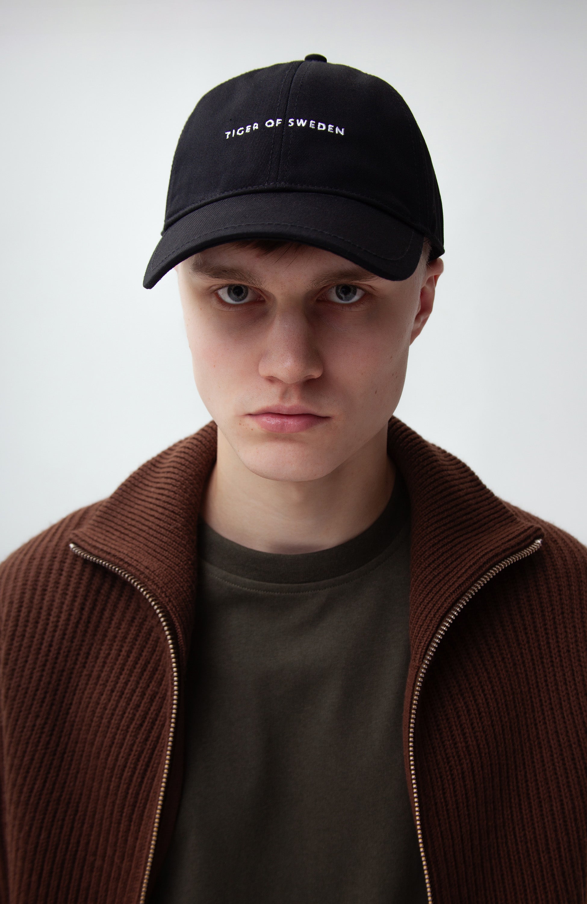 Tiger of sweden Black Logo-embroidered hat hent image 4