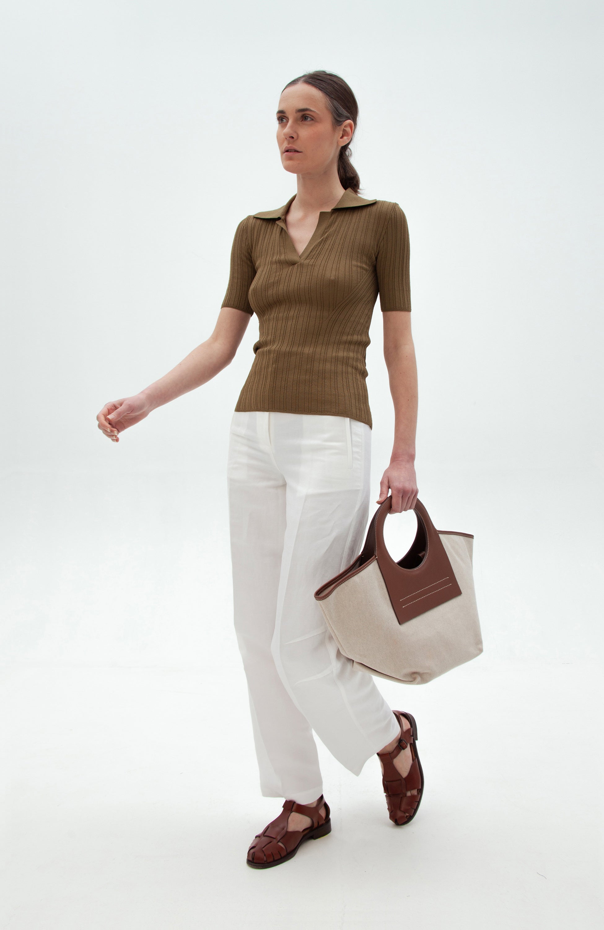 Straight-leg linen trousers