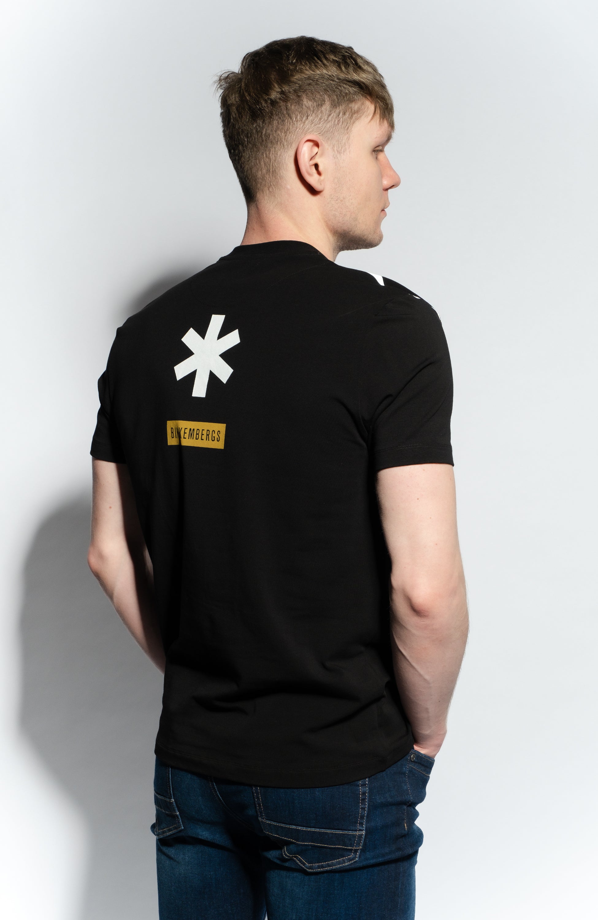 Graphic-print t-shirt