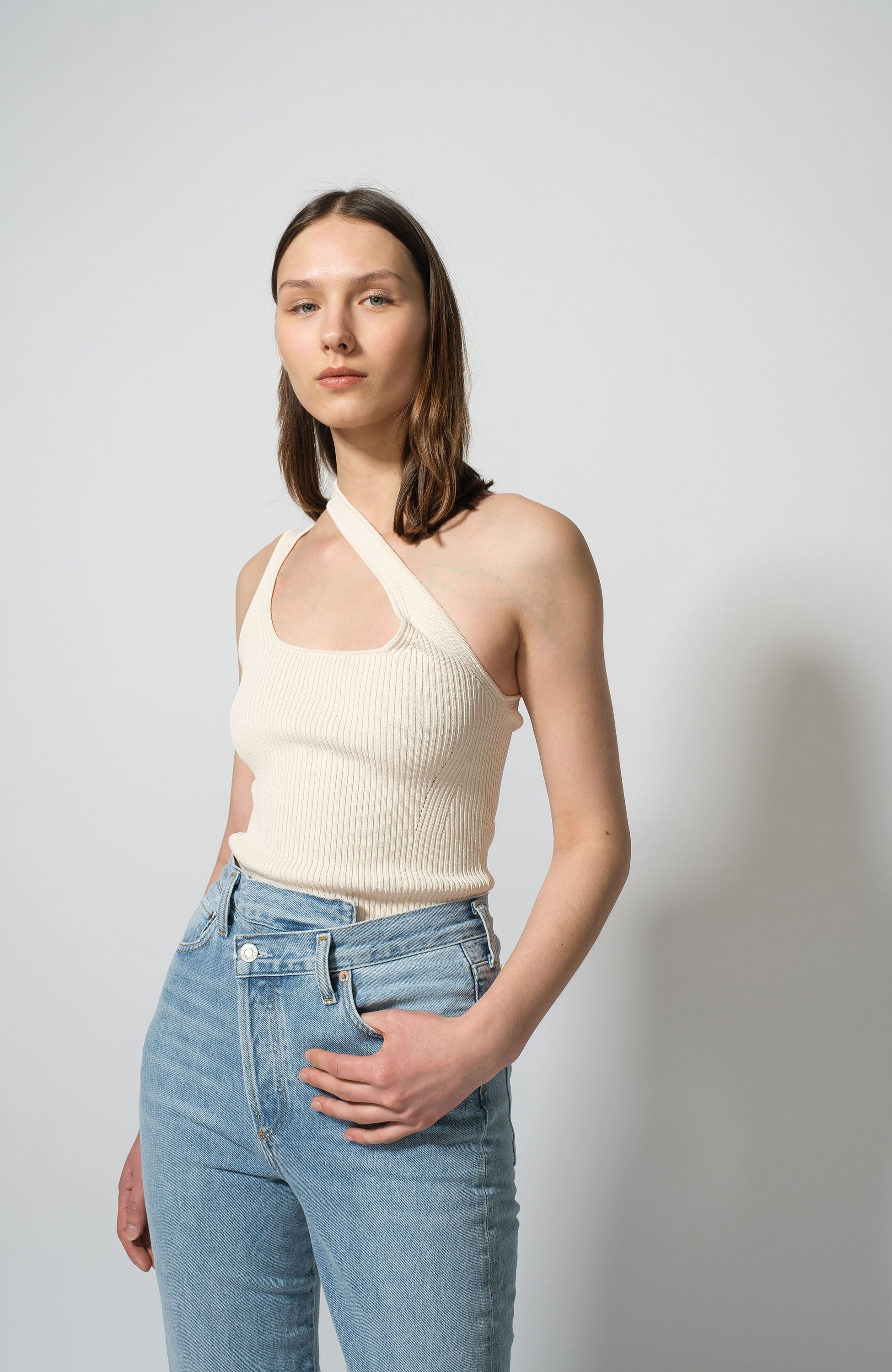 Asymetryczny top