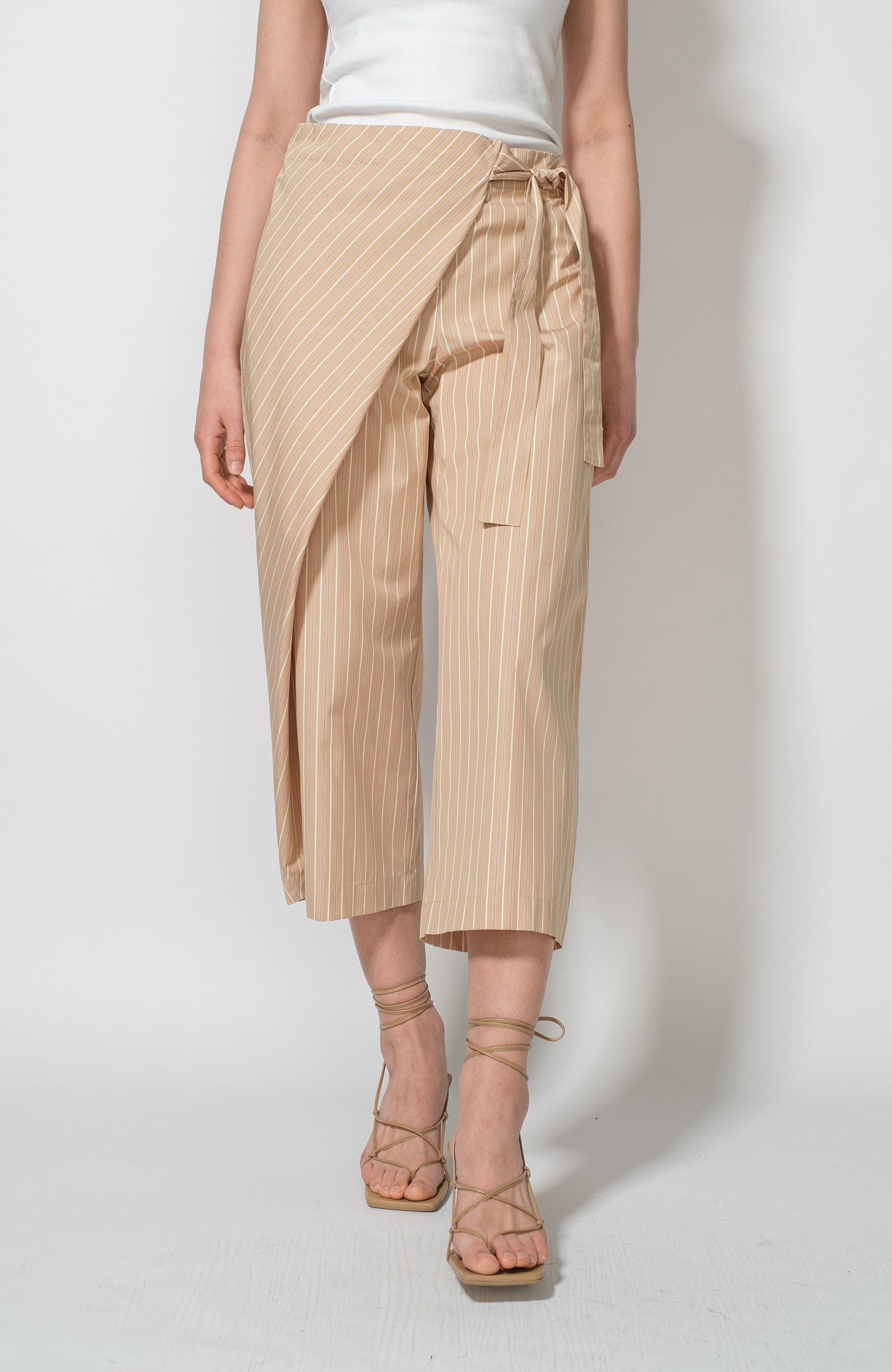 Erika cavallini Beige Wrap cropped trousers image 2