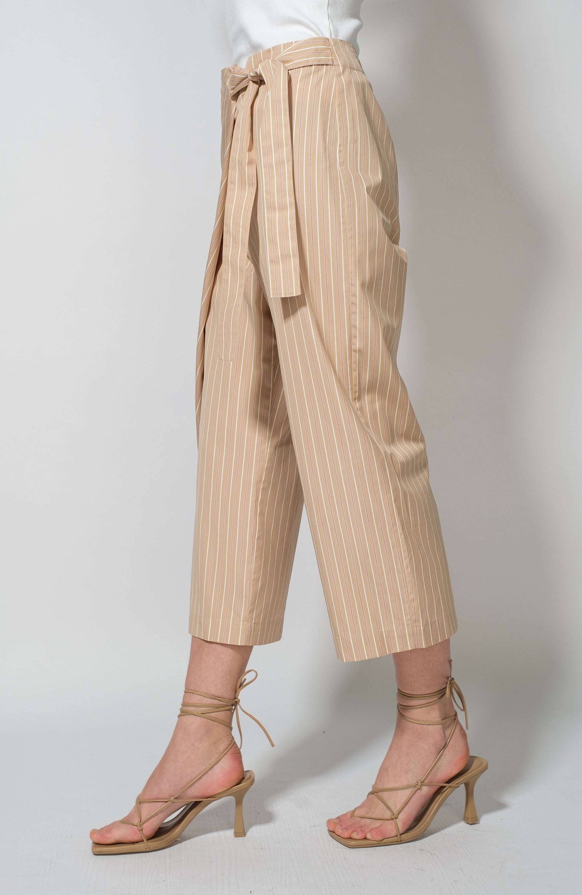 Erika cavallini Beige Wrap cropped trousers image 4