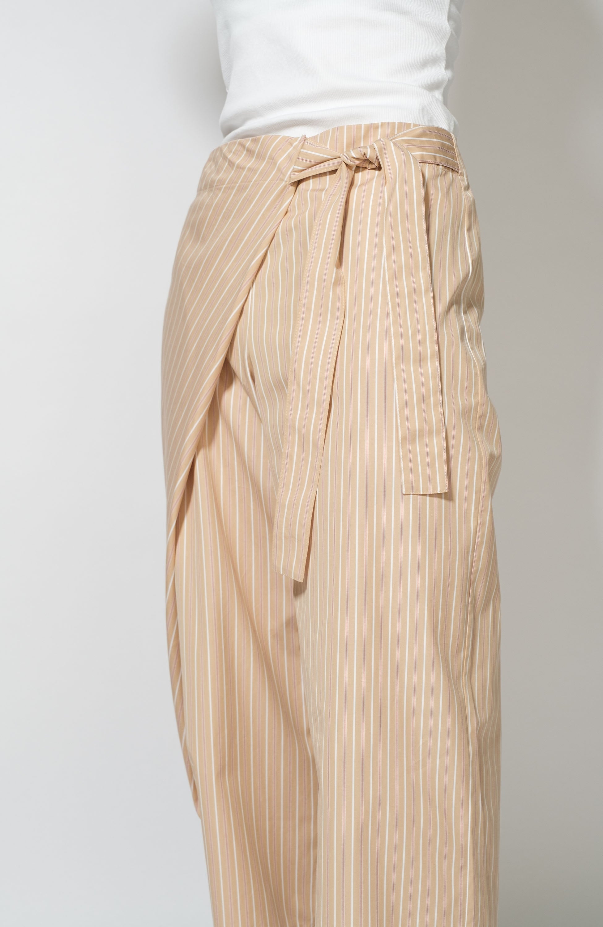 Erika cavallini Beige Wrap cropped trousers image 5