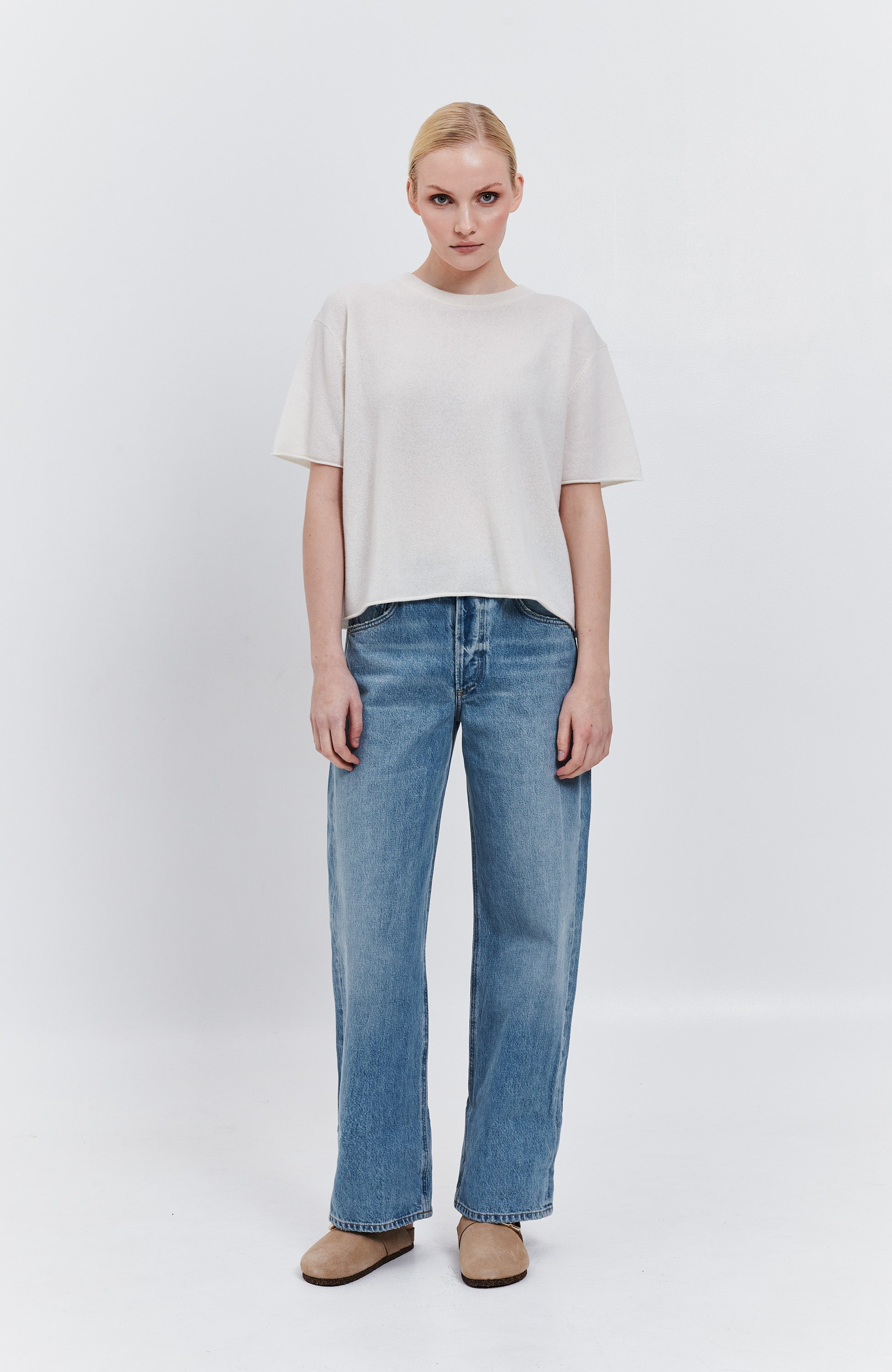 Lisa yang Neutral Relaxed-fit cashmere top cila tee image 5