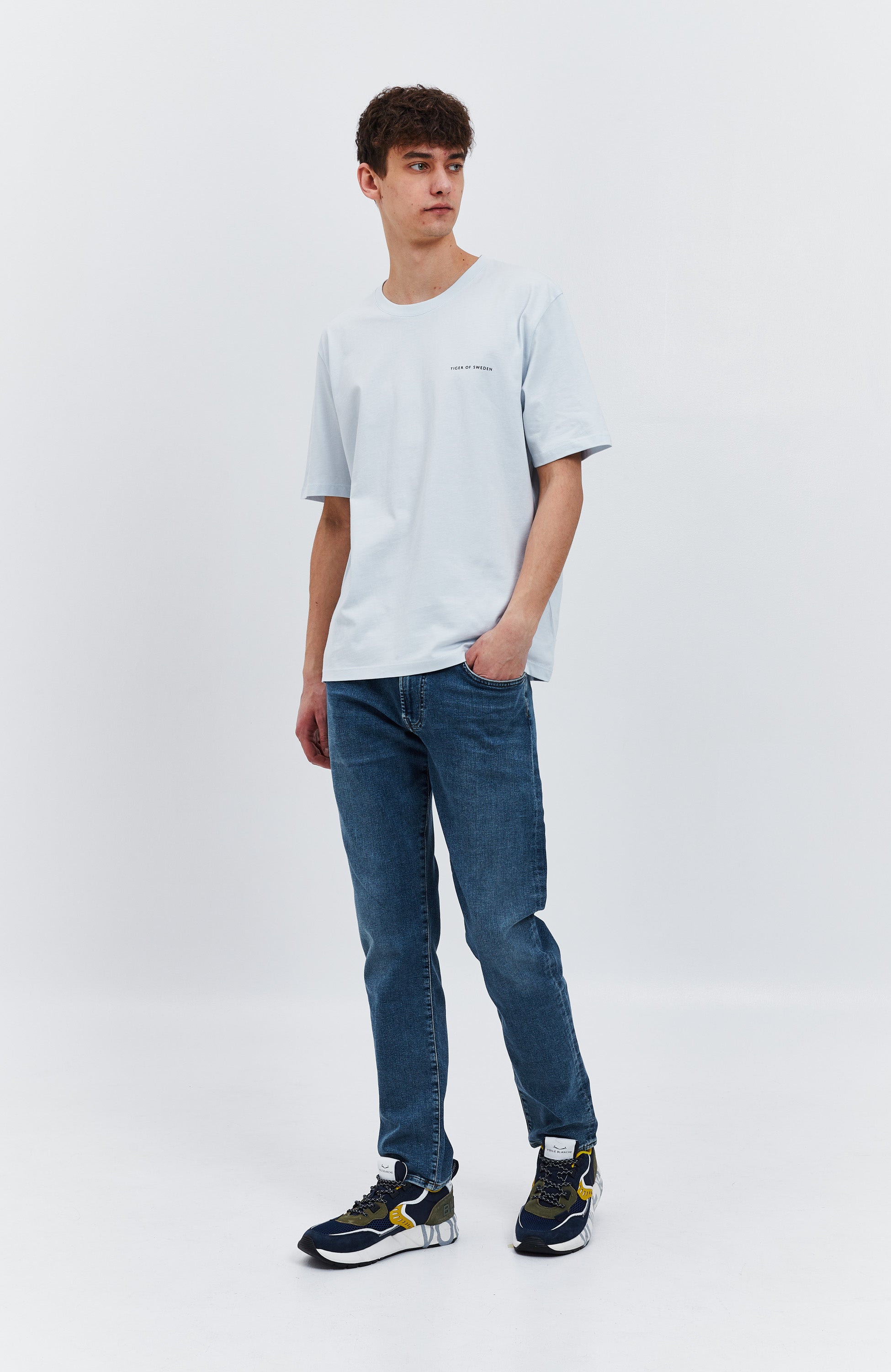 Tiger of sweden Blue Relaxed-fit t-shirt pro image 5