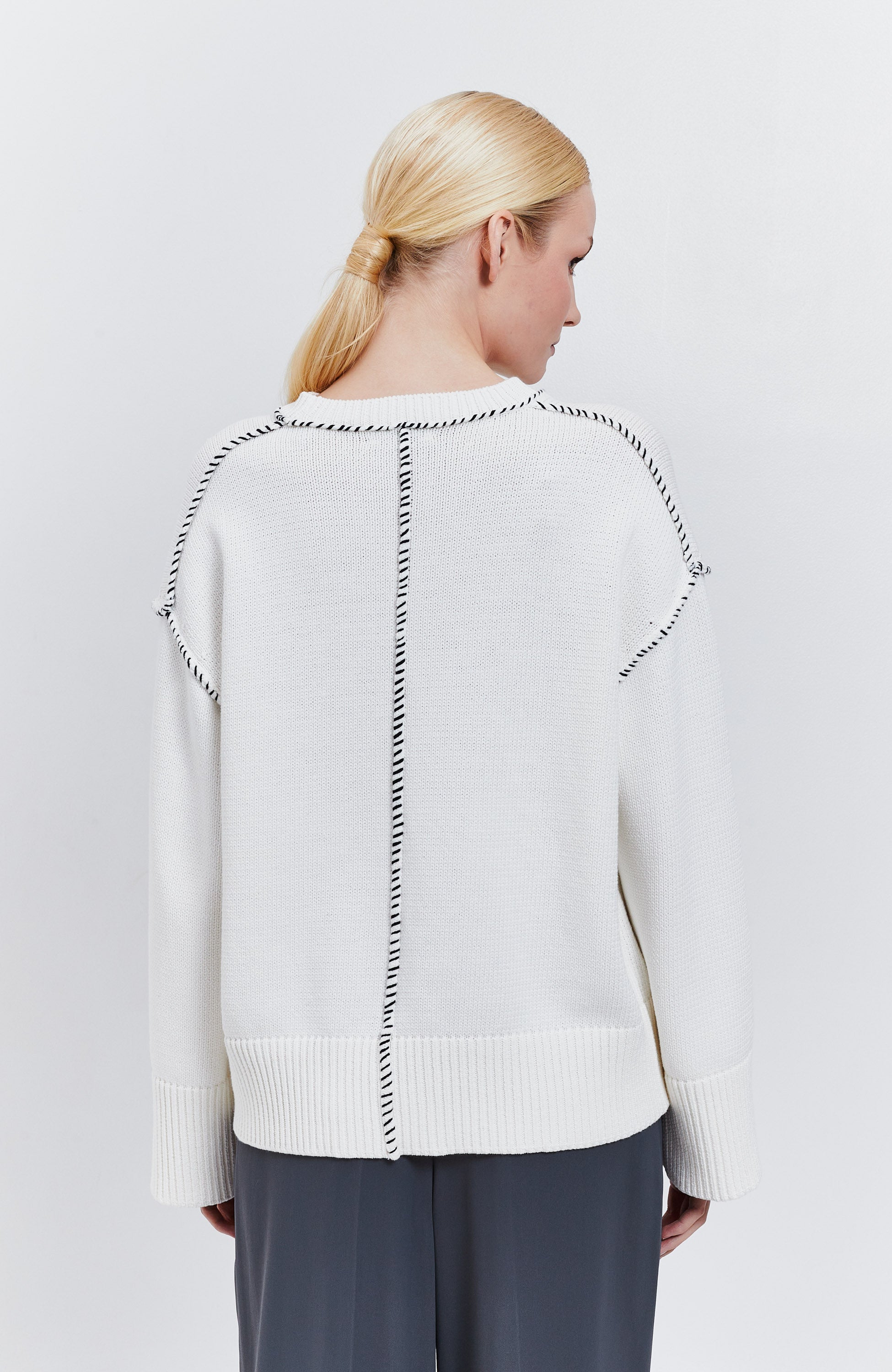 House of dagmar White Stitched crewneck pullover image 3