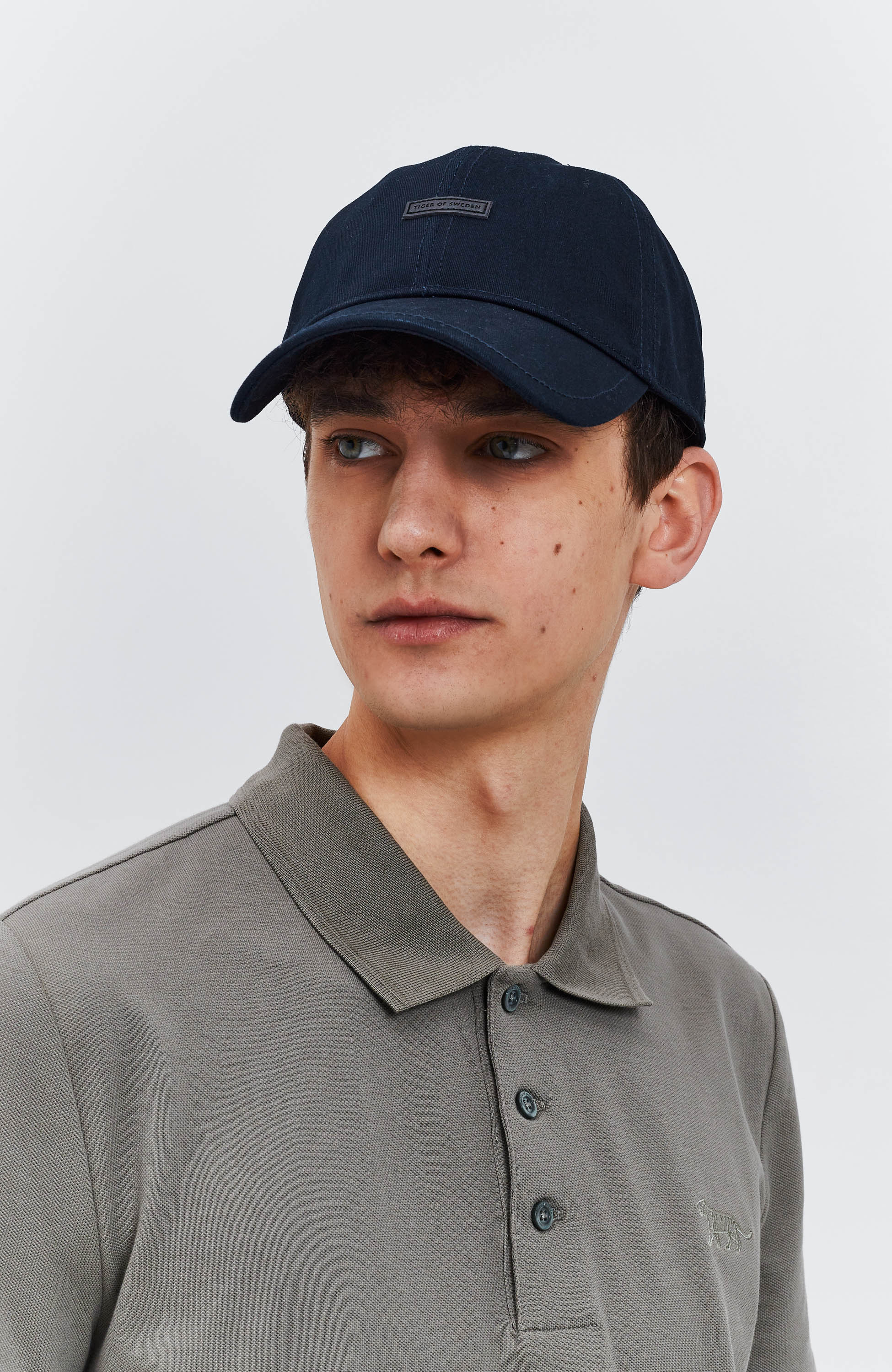 Leather-patch cap HENT