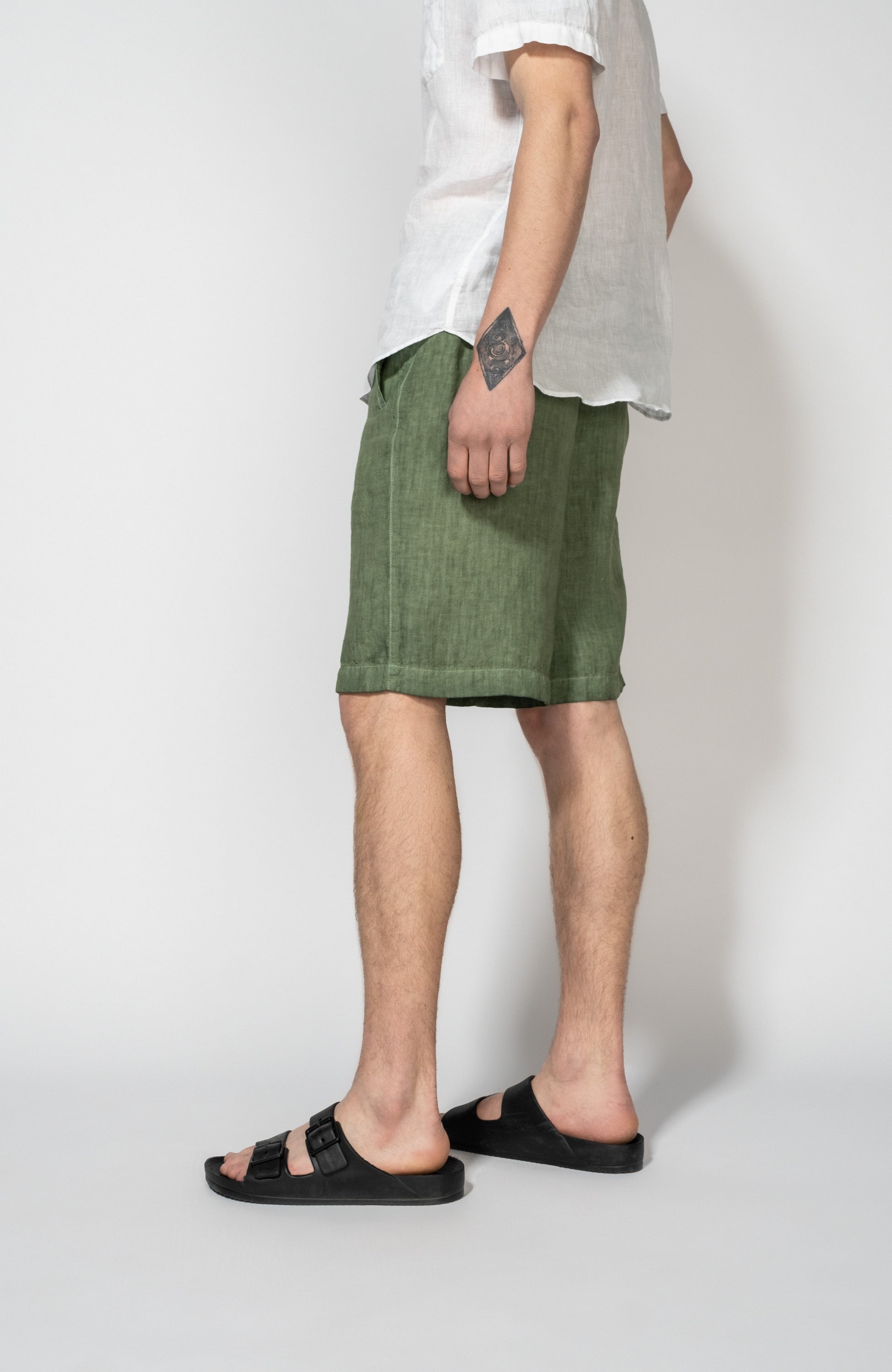 120% lino Green Linen bermuda shorts image 4