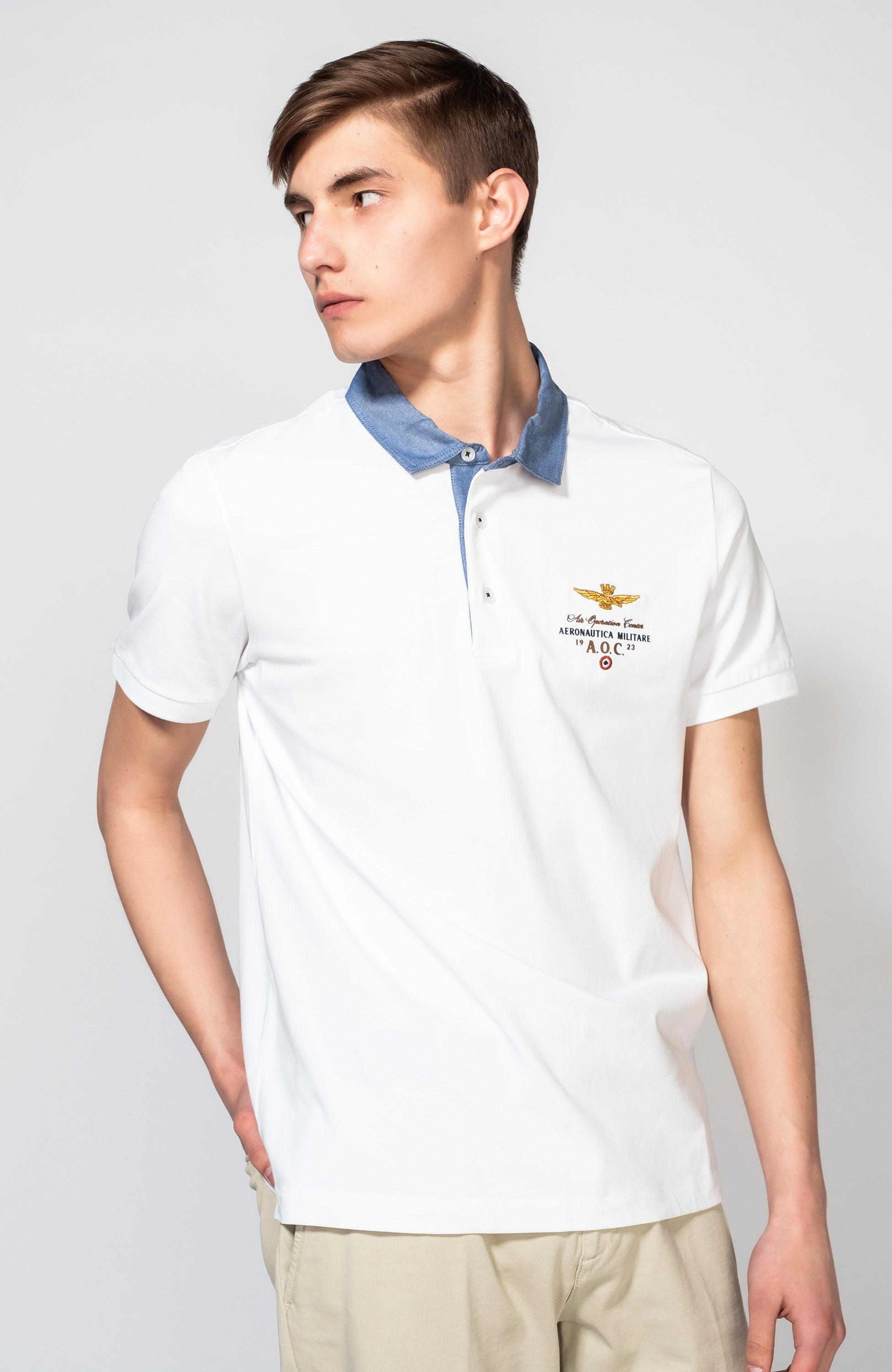 Contrast-collar polo shirt