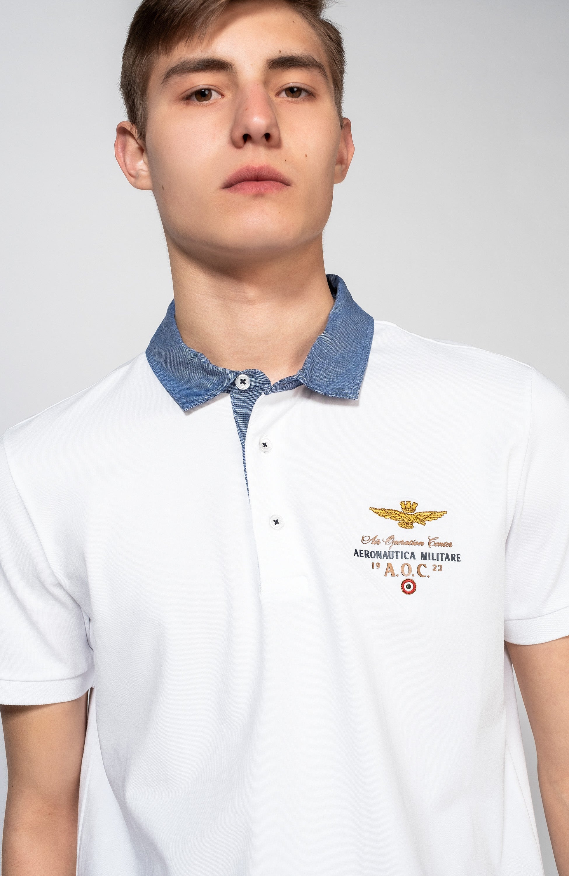 Contrast-collar polo shirt