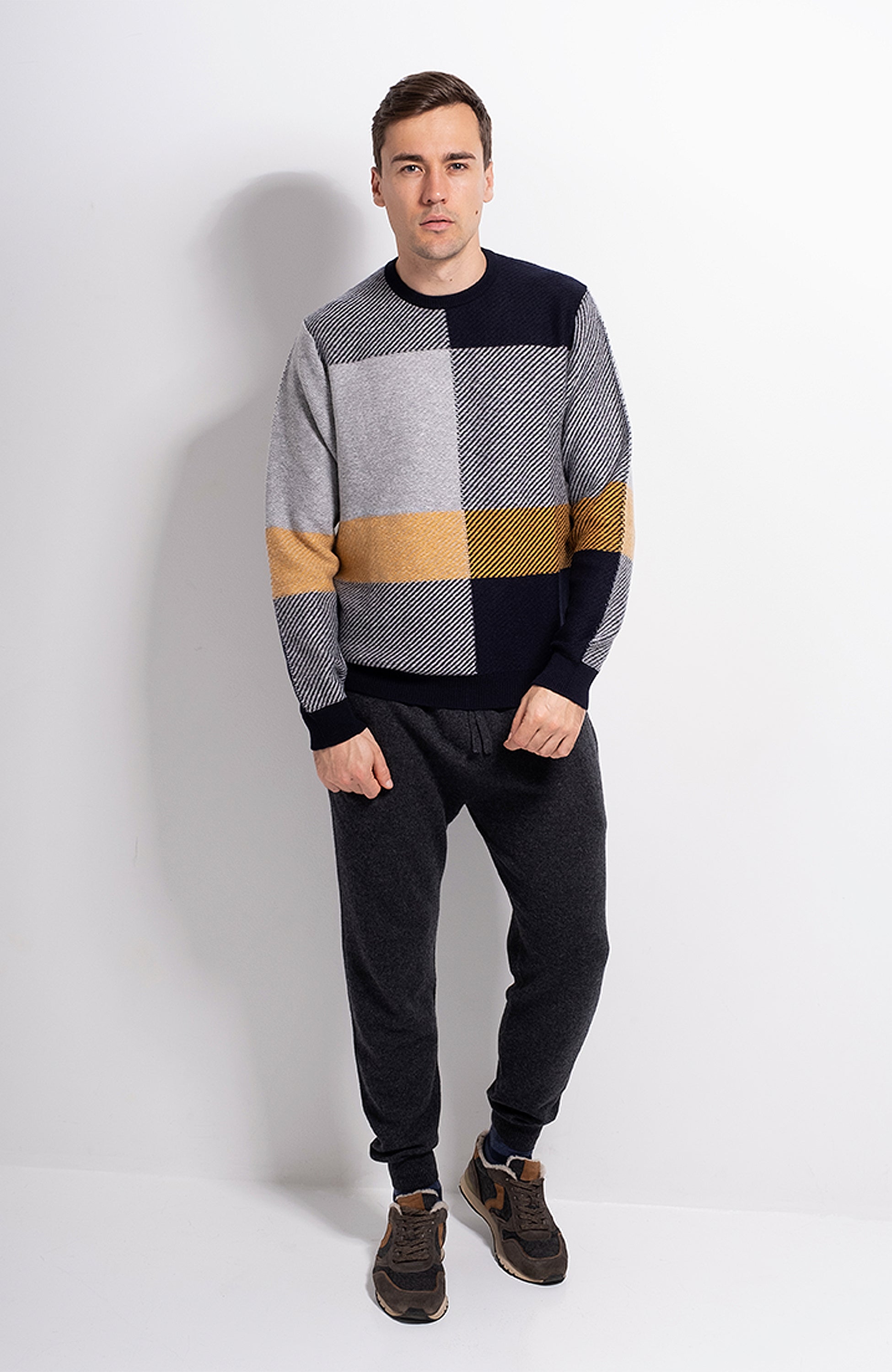 Check-pattern cashmere sweater