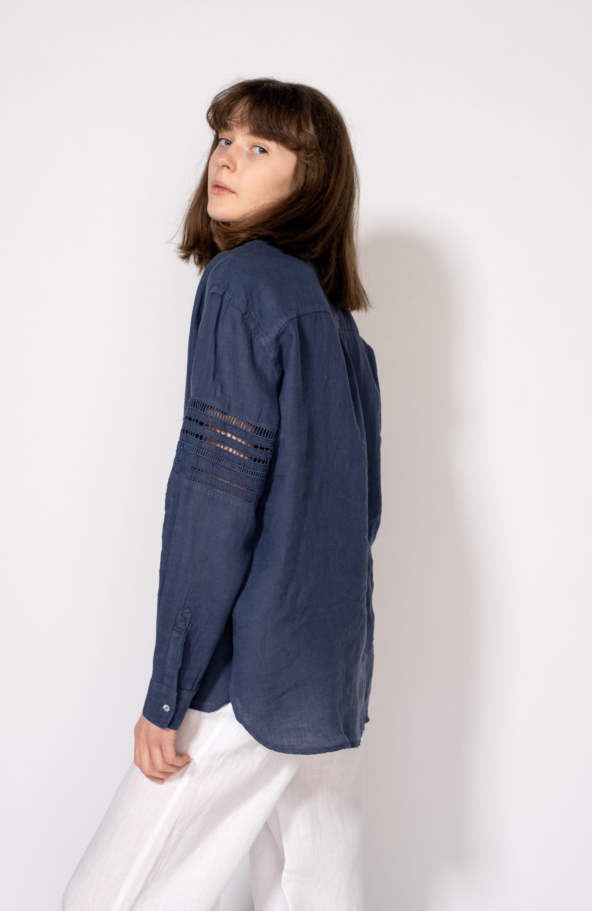 120% lino Navy Long sleeve embroidered linen shirt image 2
