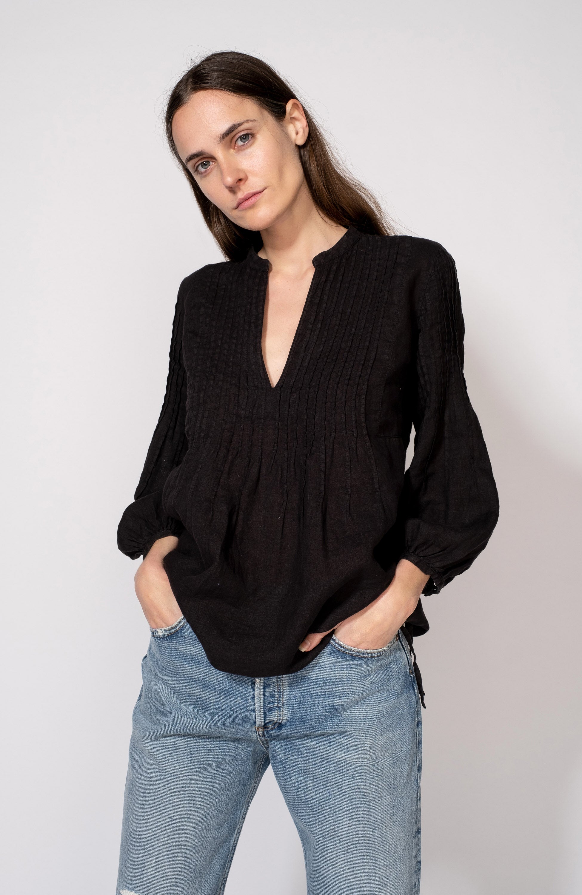 Puff-sleeve linen blouse