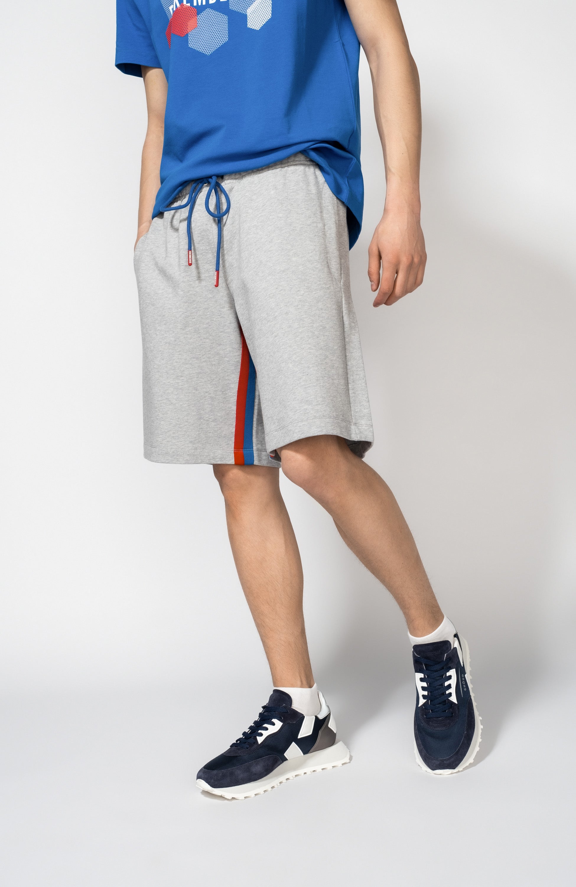 Dirk bikkembergs Grey Lühikesed püksid küljeribaga image 3