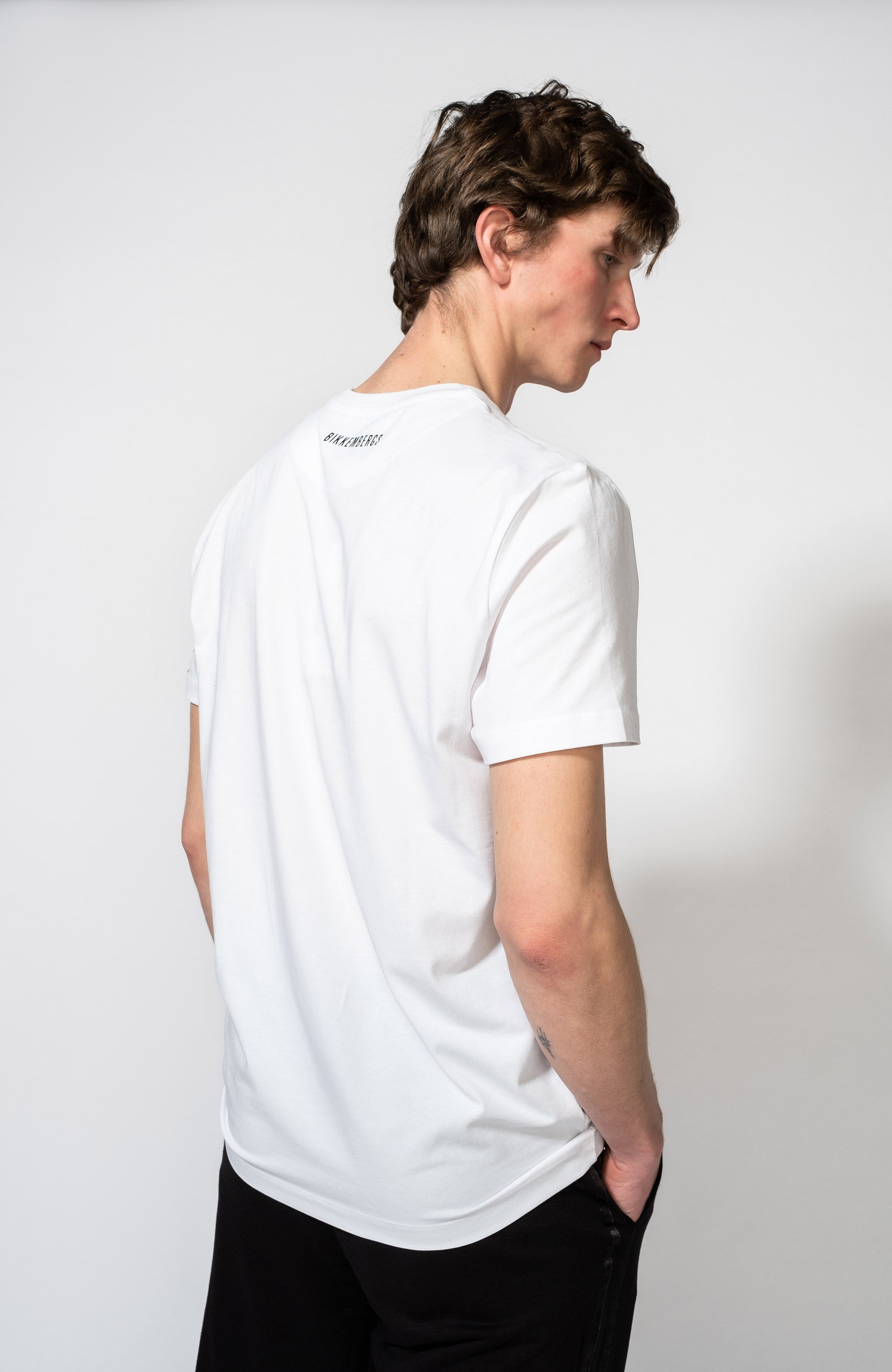 Dirk bikkembergs White T-särk kontrastse trükiga image 4