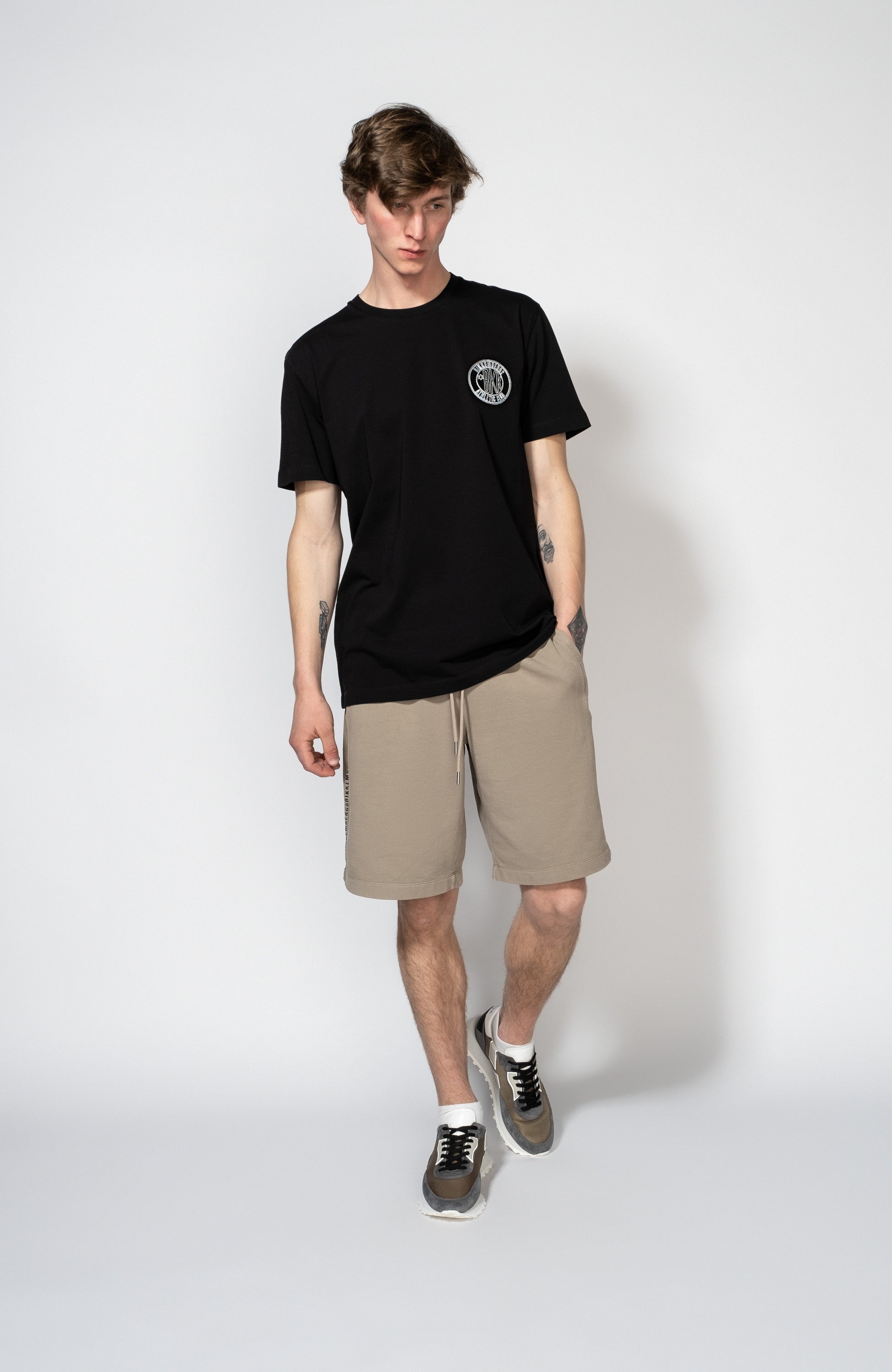 Dirk bikkembergs Beige Logo side-stripe jersey shorts image 1