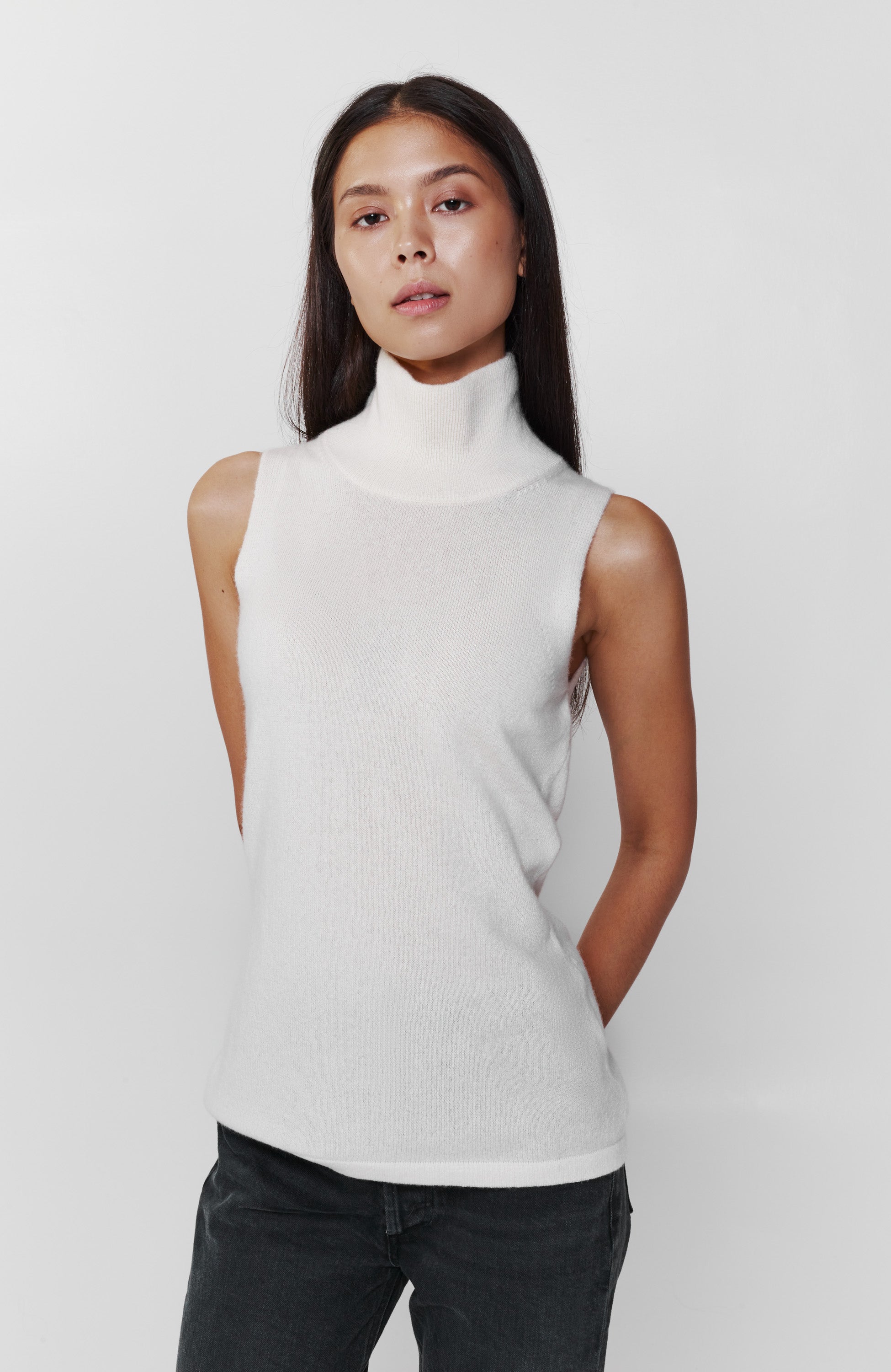 Ftc cashmere Neutral Highneck sleeveless top image 3