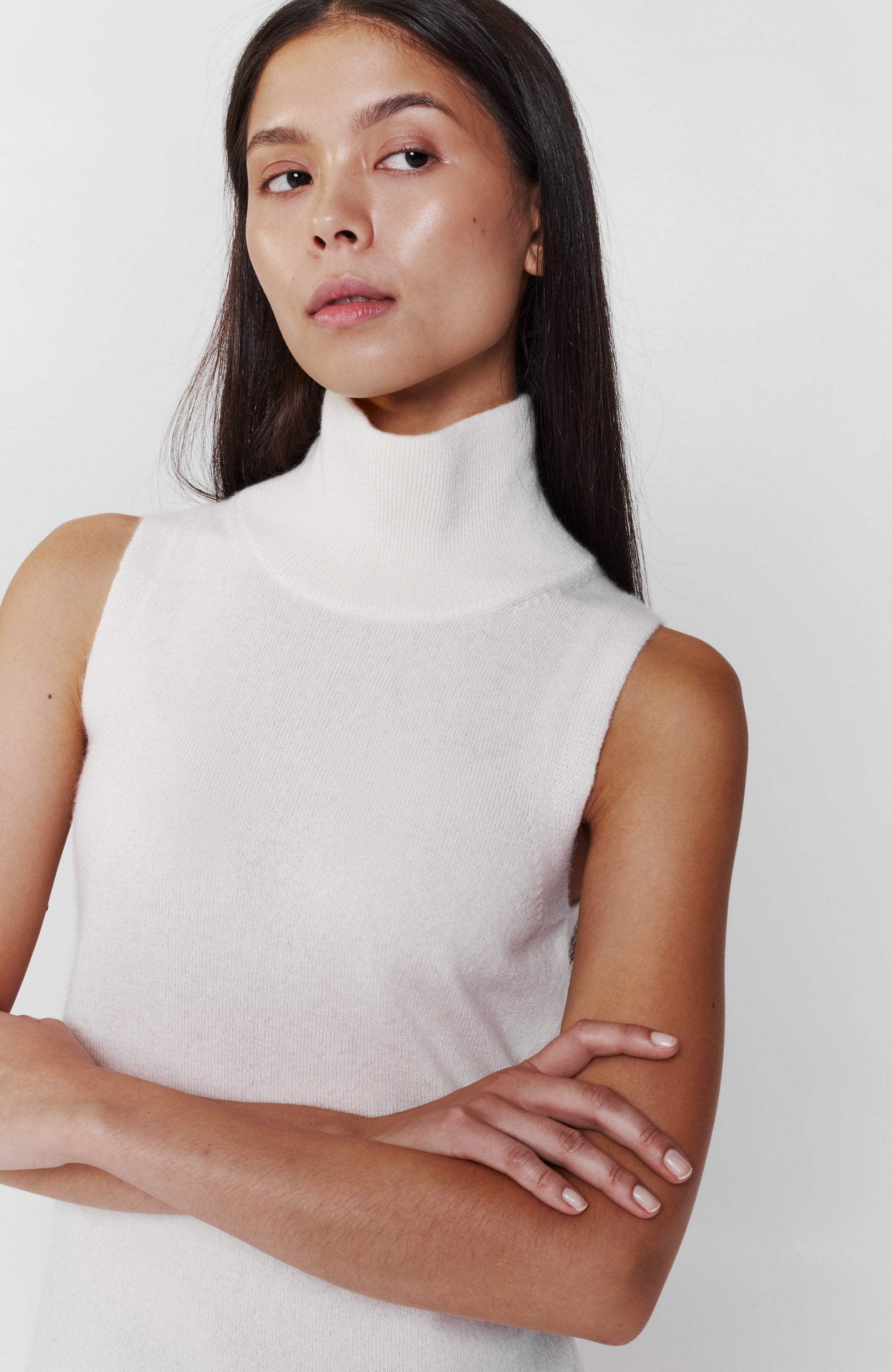 Ftc cashmere Neutral Highneck sleeveless top image 2