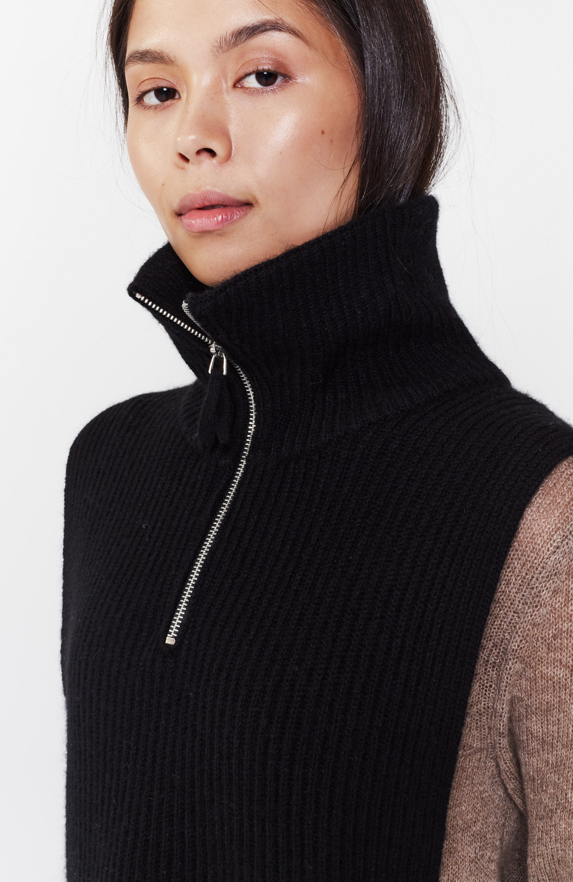 Ftc cashmere Black Highneck zipped vest image 2