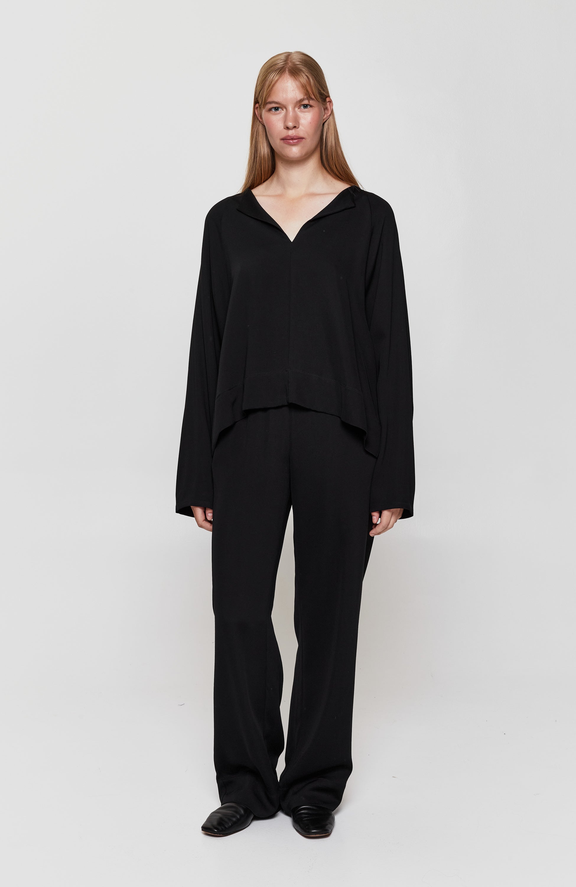 House of dagmar Black V-neck woven blouse lo image 2