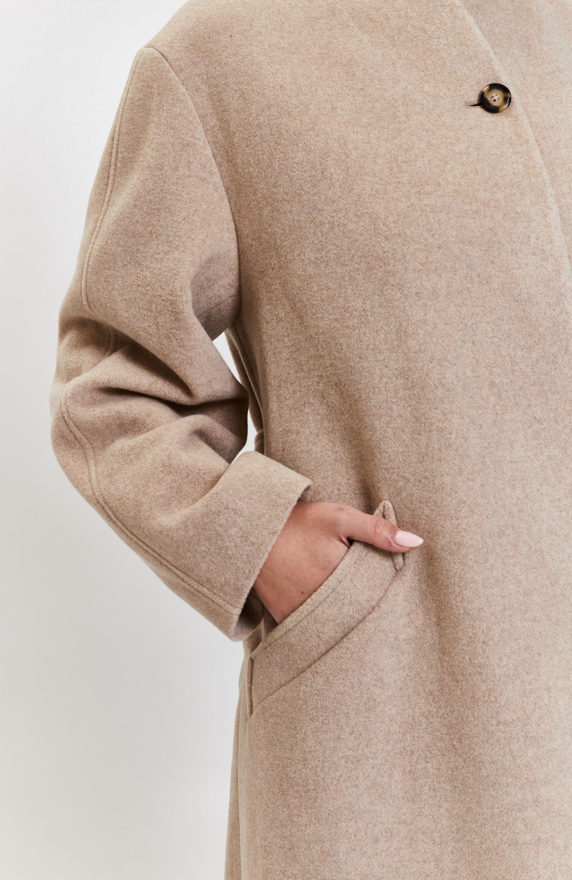 House of dagmar Beige Belted relaxed coat cameron image 8