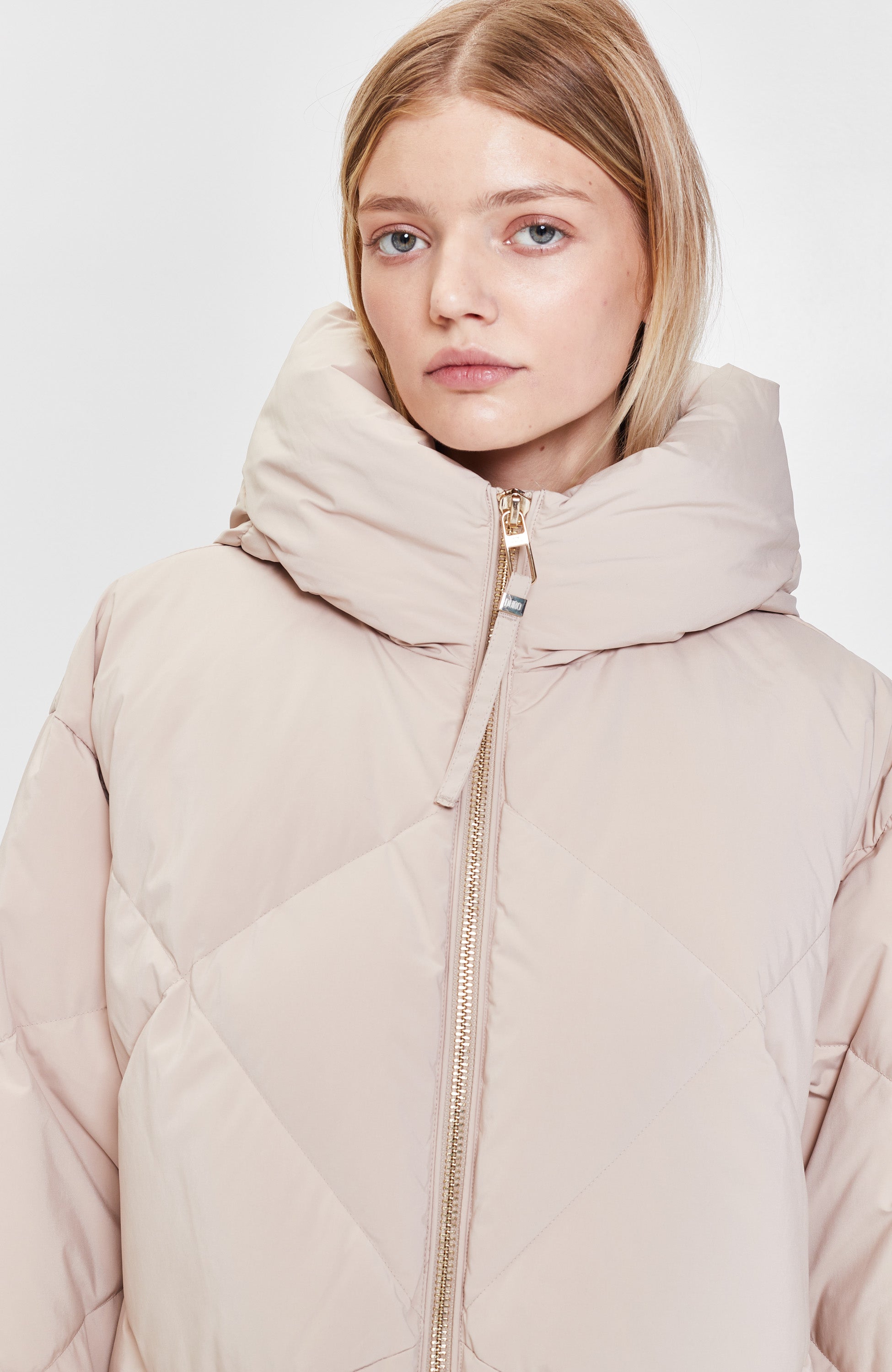 Duno Neutral Oversize hooded down parka spera image 6
