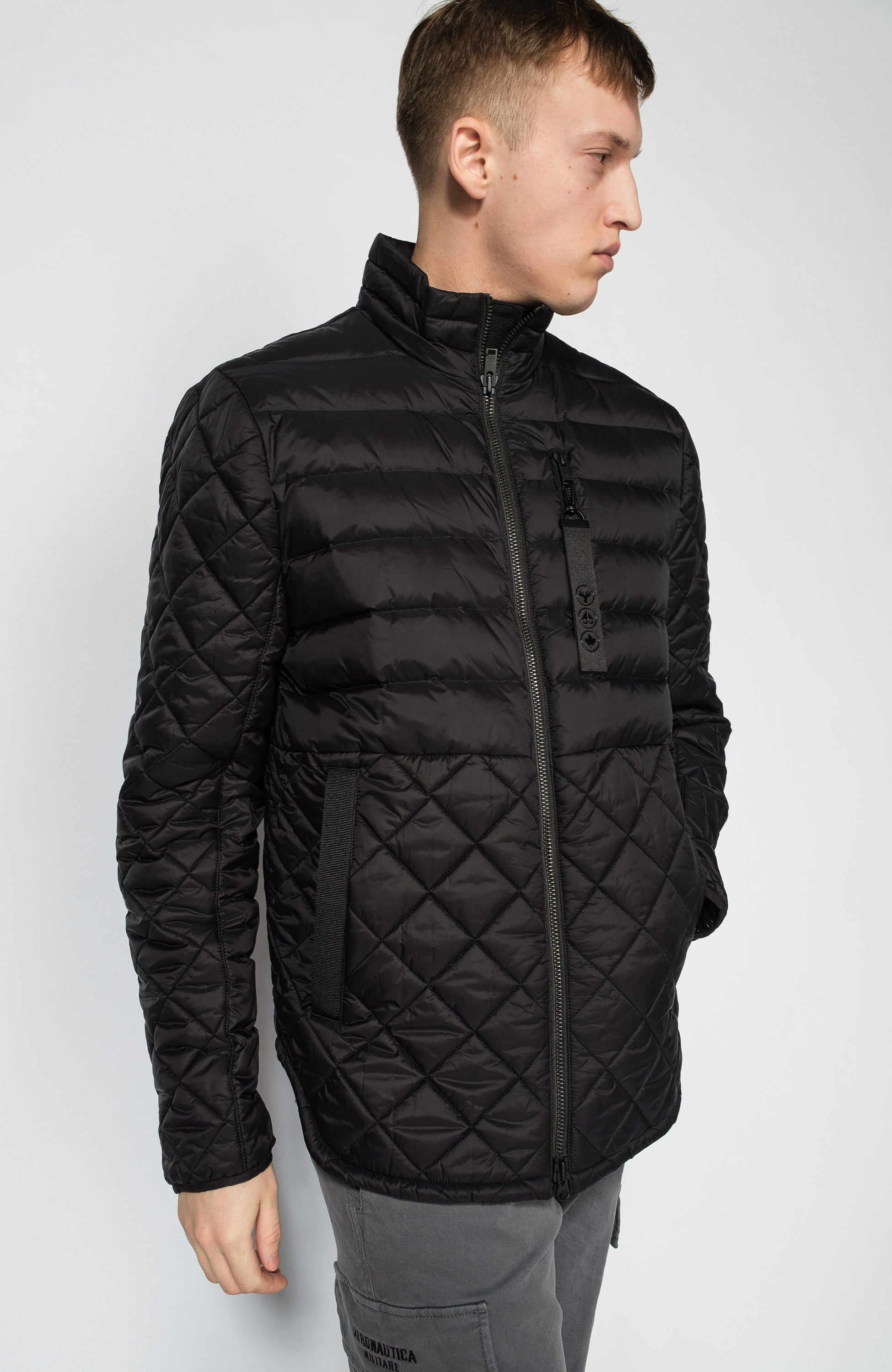 Moose knuckles Black Tepitud jope logo embleemiga boynton image 3
