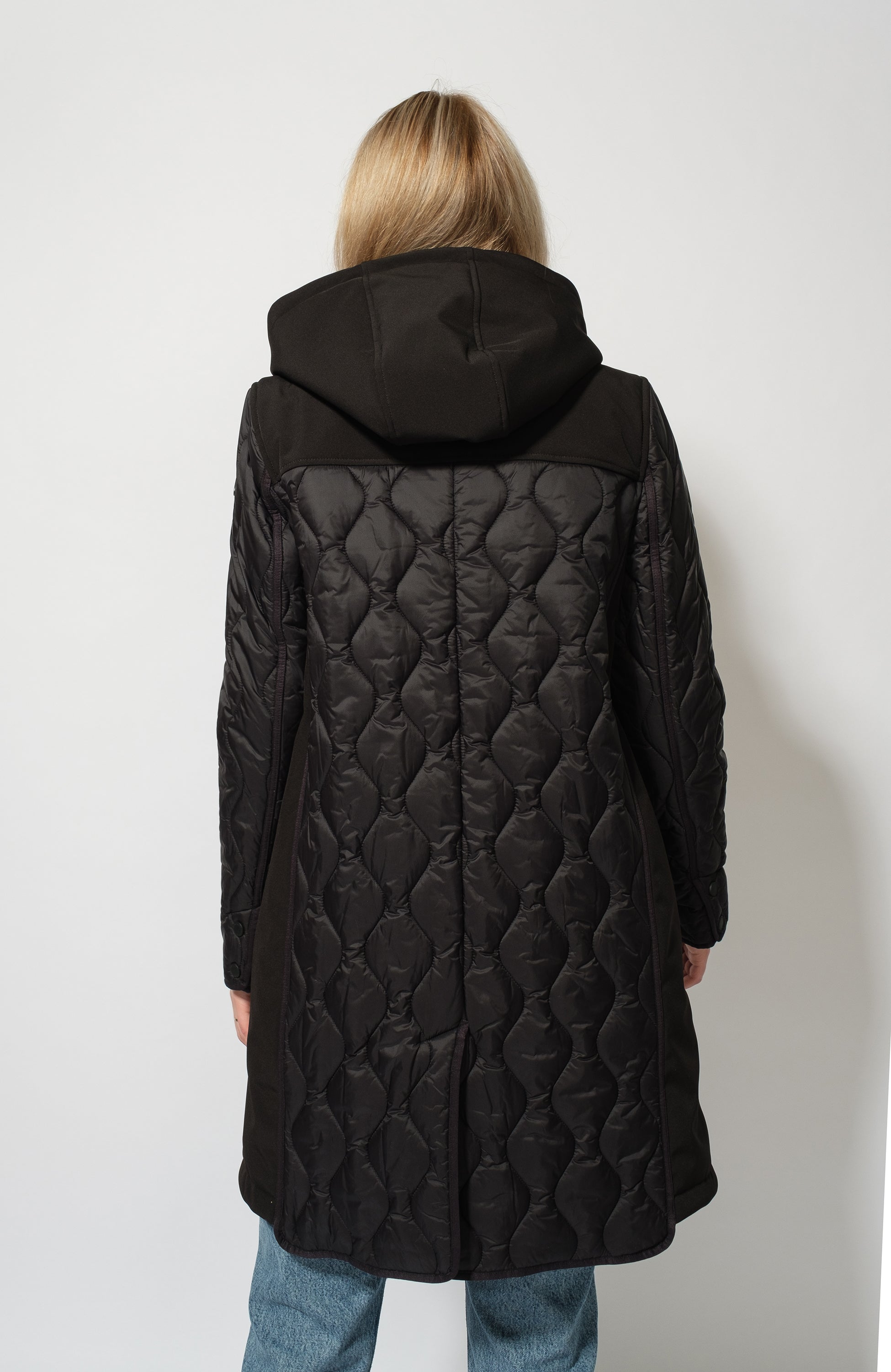 Moose knuckles Black Quilted hooded parka manhattan image 6