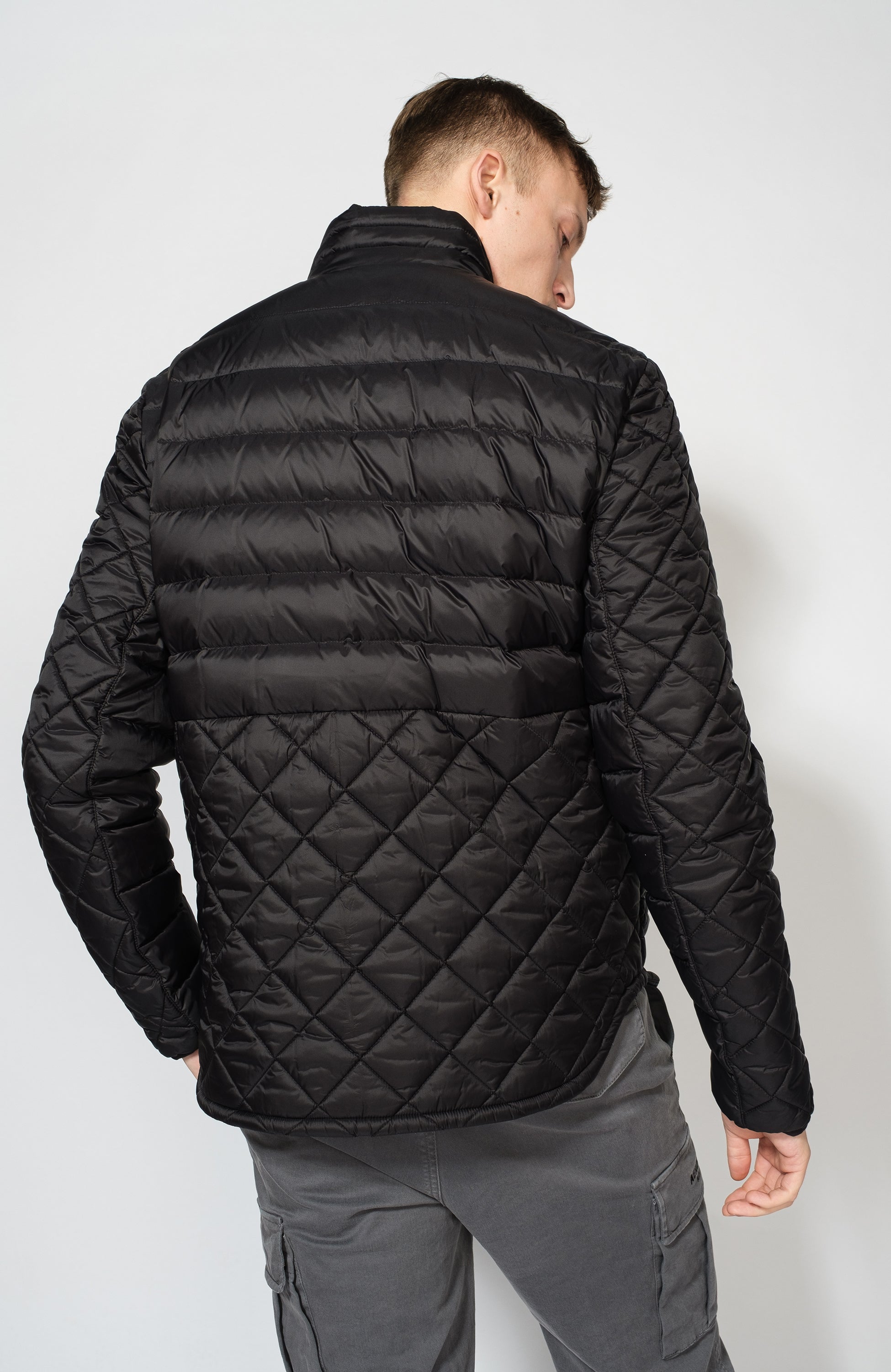 Moose knuckles Black Tepitud jope logo embleemiga boynton image 6