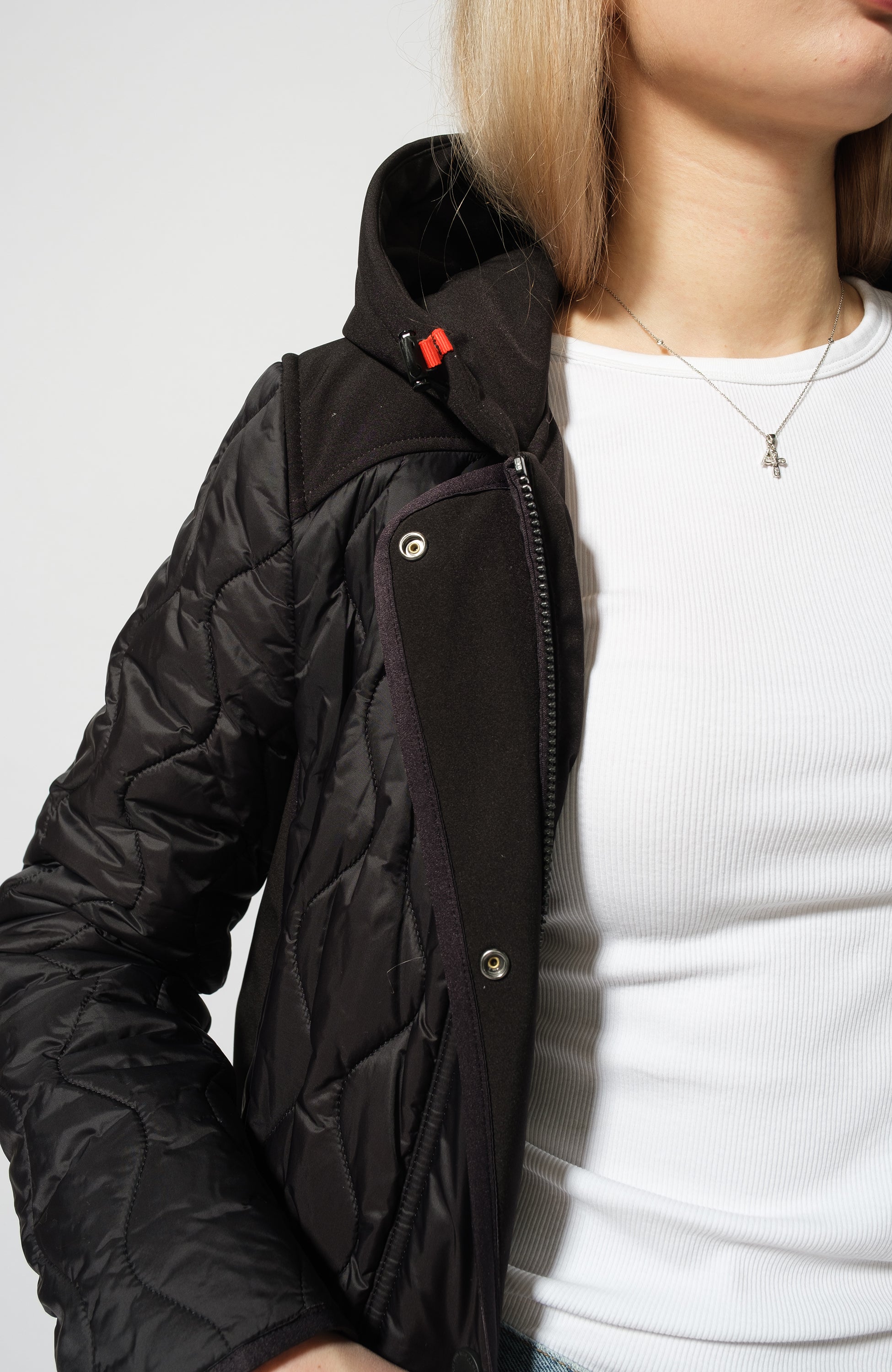 Moose knuckles Black Quilted hooded parka manhattan image 7