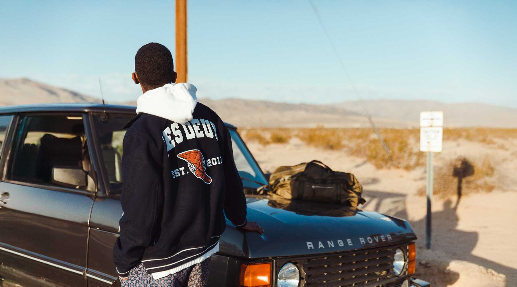 How to Wear 2000s Men’s Fashion Trends Today