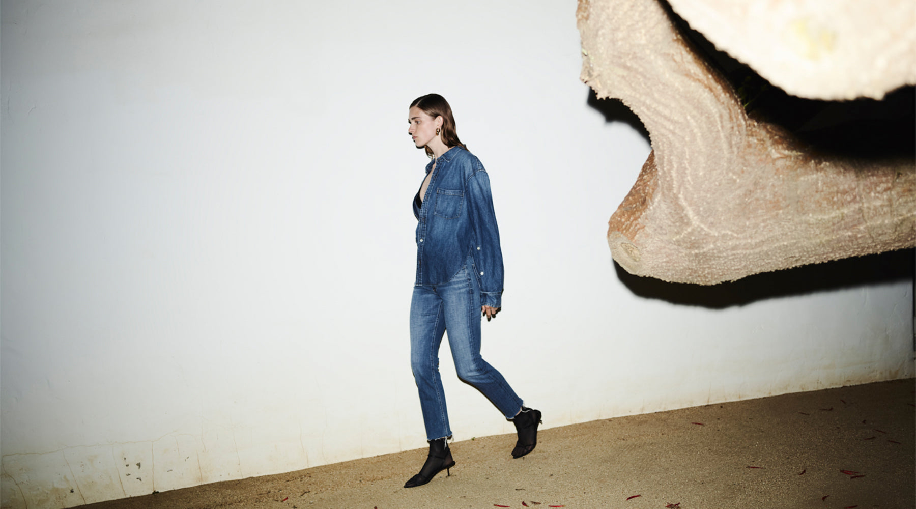 What Jeans are Trending in Fall Winter YEAR_TO_CHANGE