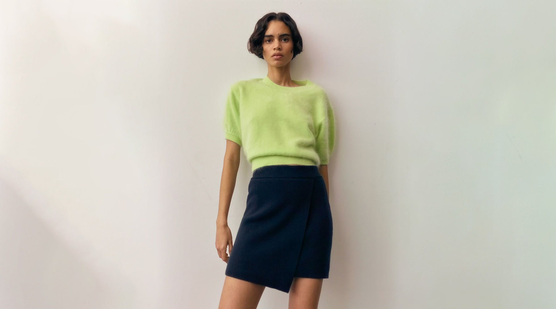 What to Wear With a Knitted Skirt