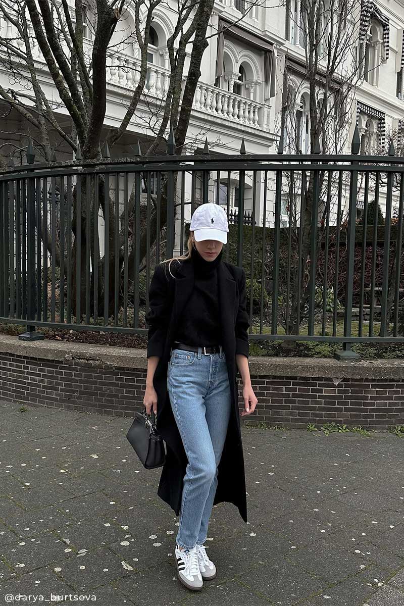 Adjustable logo-embroidered cap HENT LT and Double-breasted wool coat ANISSA