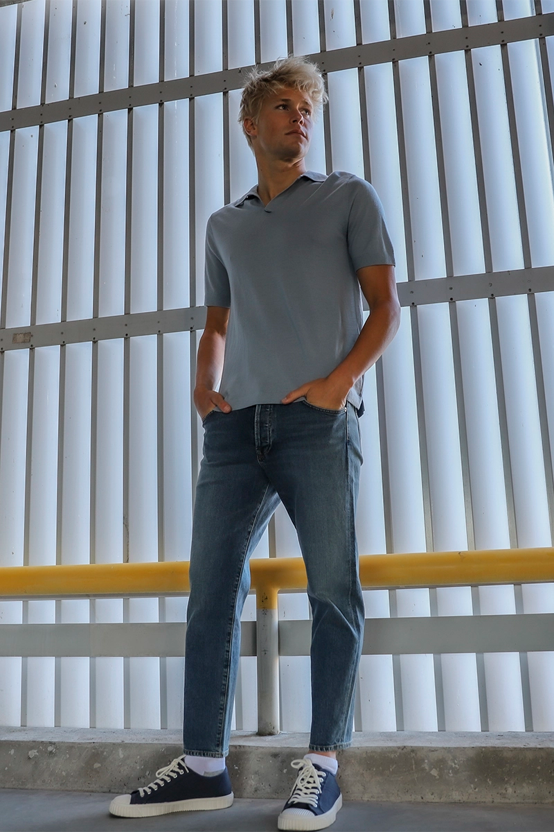 Knit polo shirt BEKER SS and Relaxed rise jeans FINN